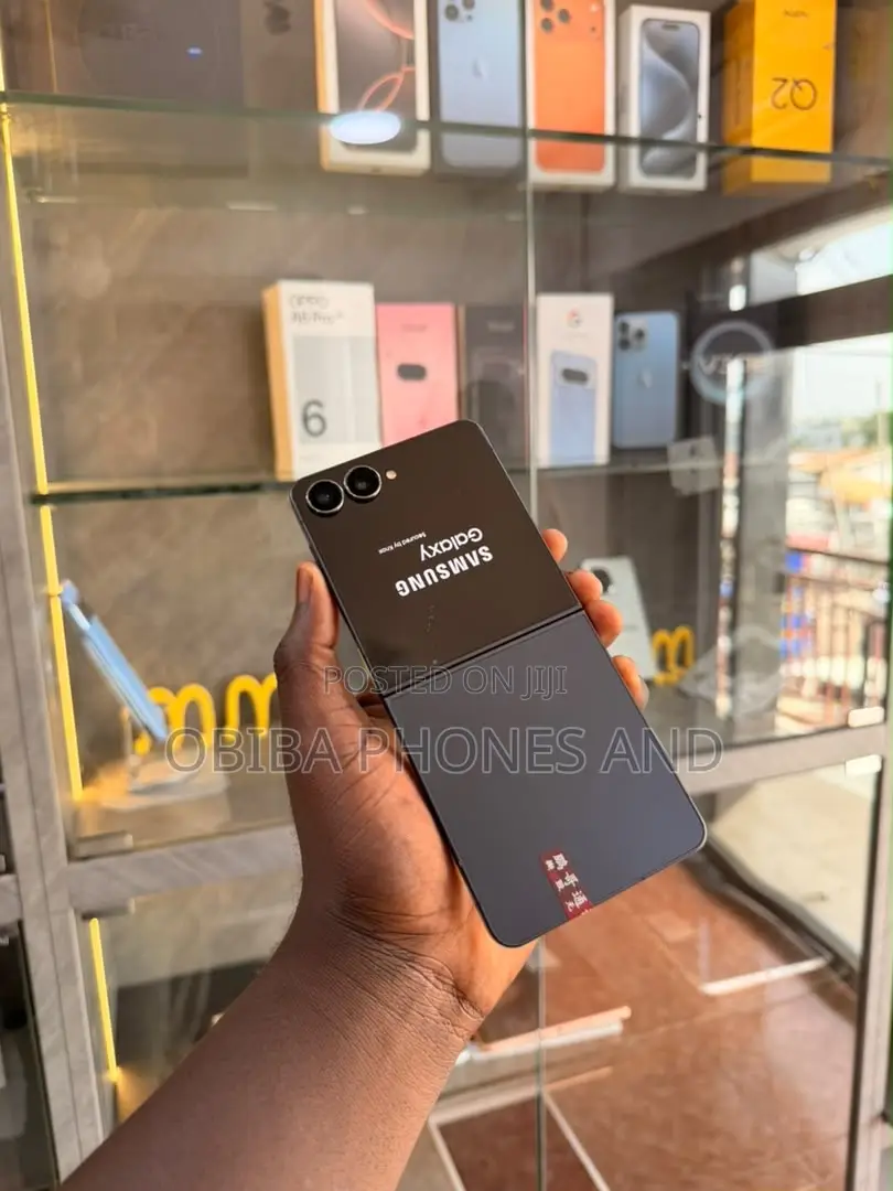 Samsung Galaxy Z Flip7 256 GB Black