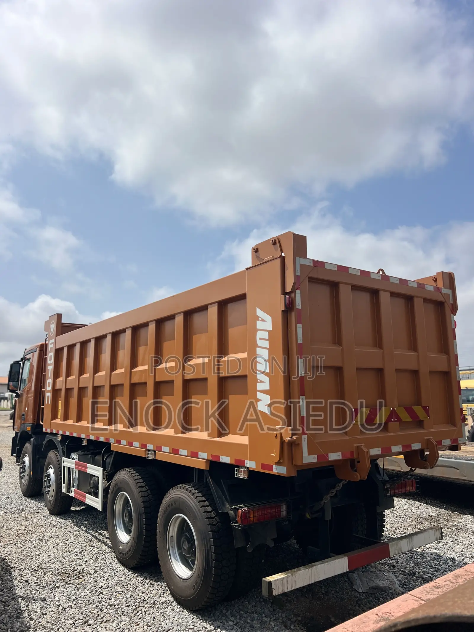 Heavy Duty Truck
