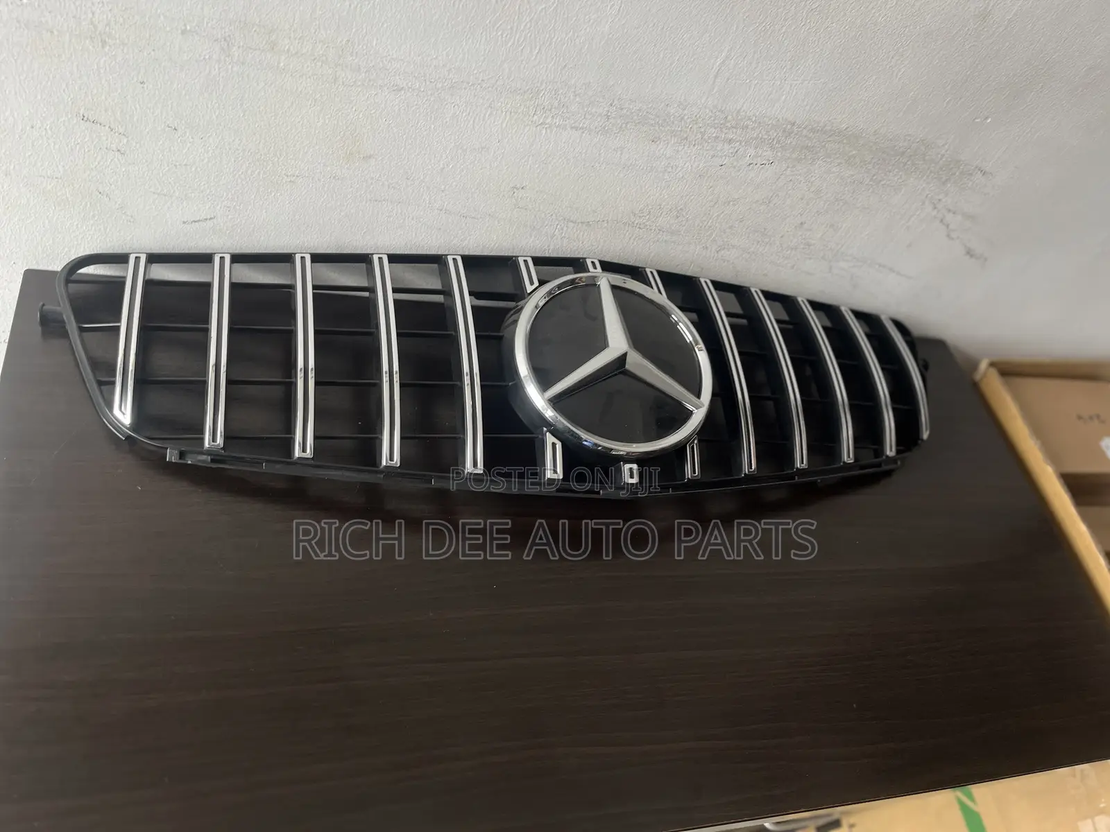 Mercedes-Benz C-Class W204 C300 2017, 2018, 2019 Vertical Grill