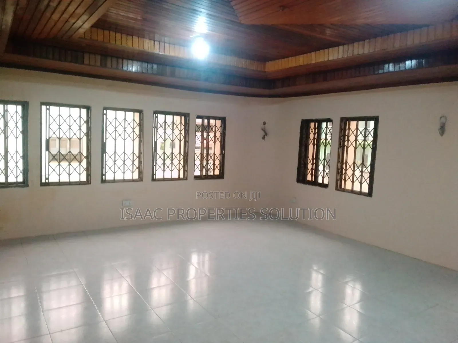 4bdrm Bungalow in Isaac Properties, Shama Ahanta East Metropolitan
