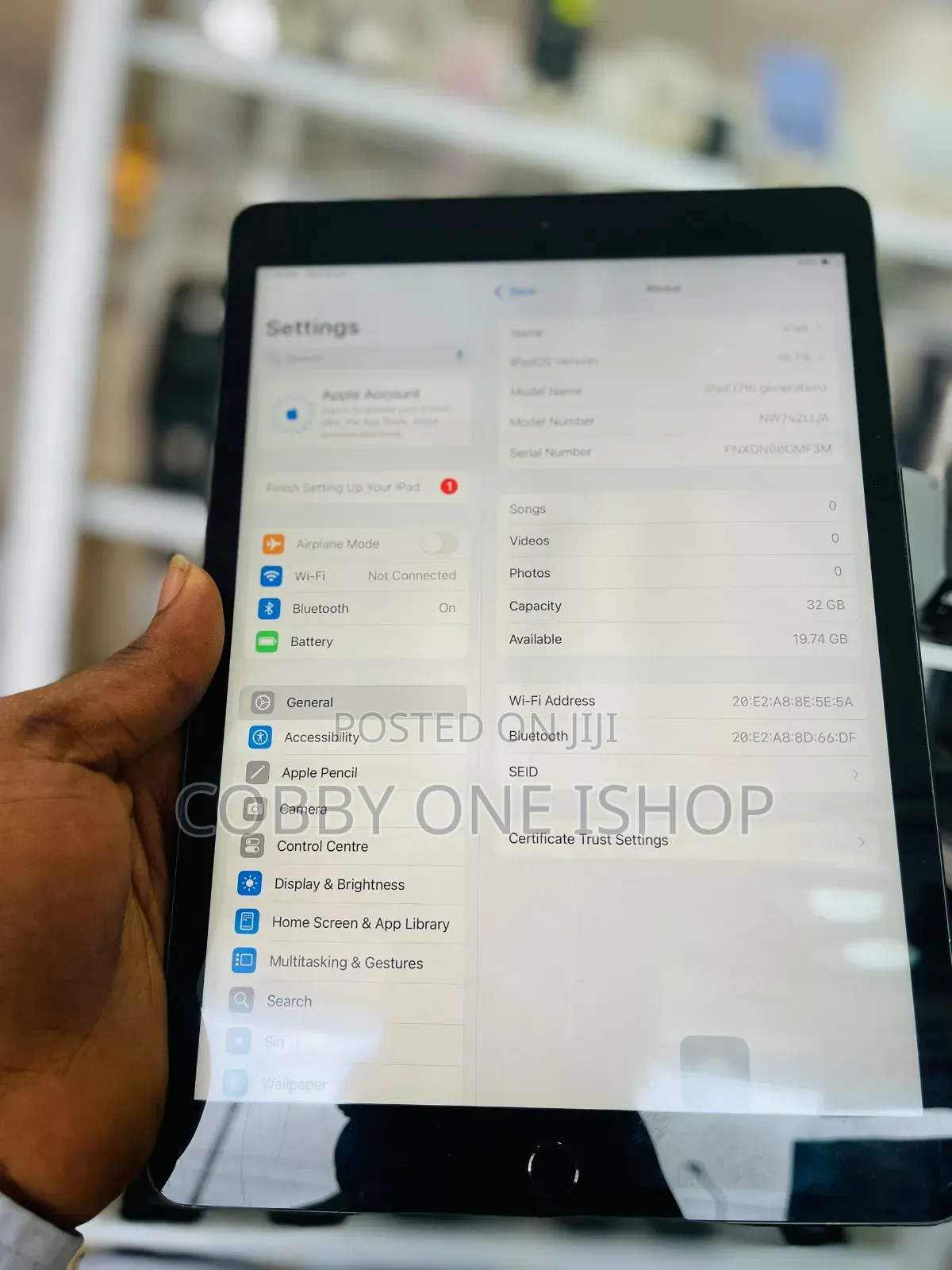 Apple iPad 10.2 (2019) 32 GB Gray