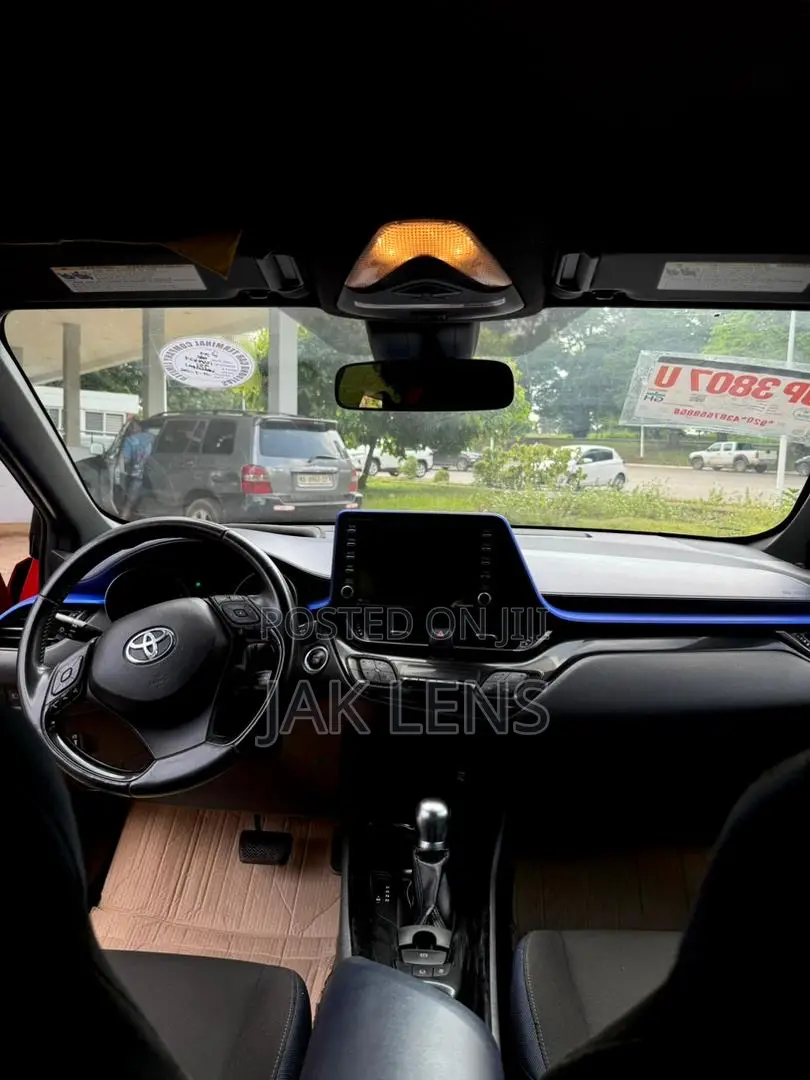 Toyota C-HR LE FWD 2020 Red