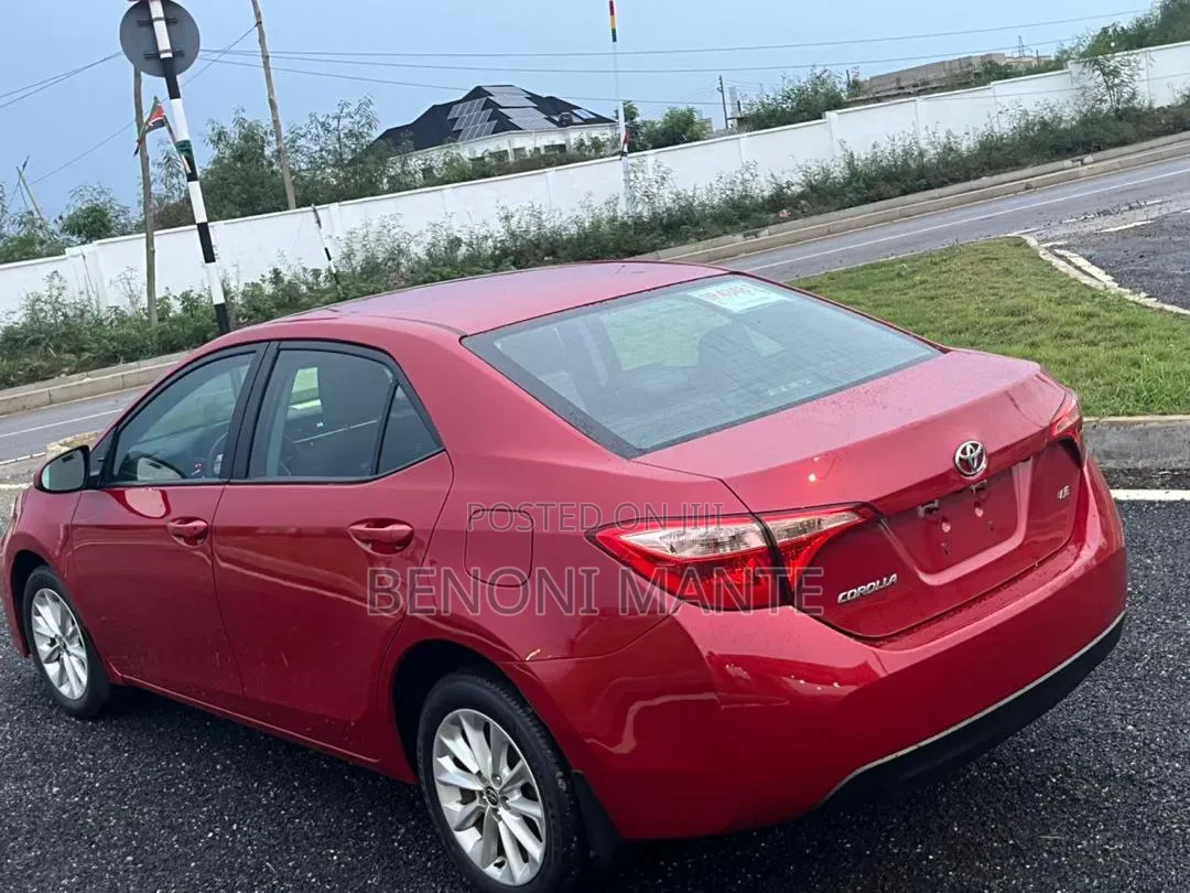 Toyota Corolla LE (1.8L 4cyl 2A) 2019 Red