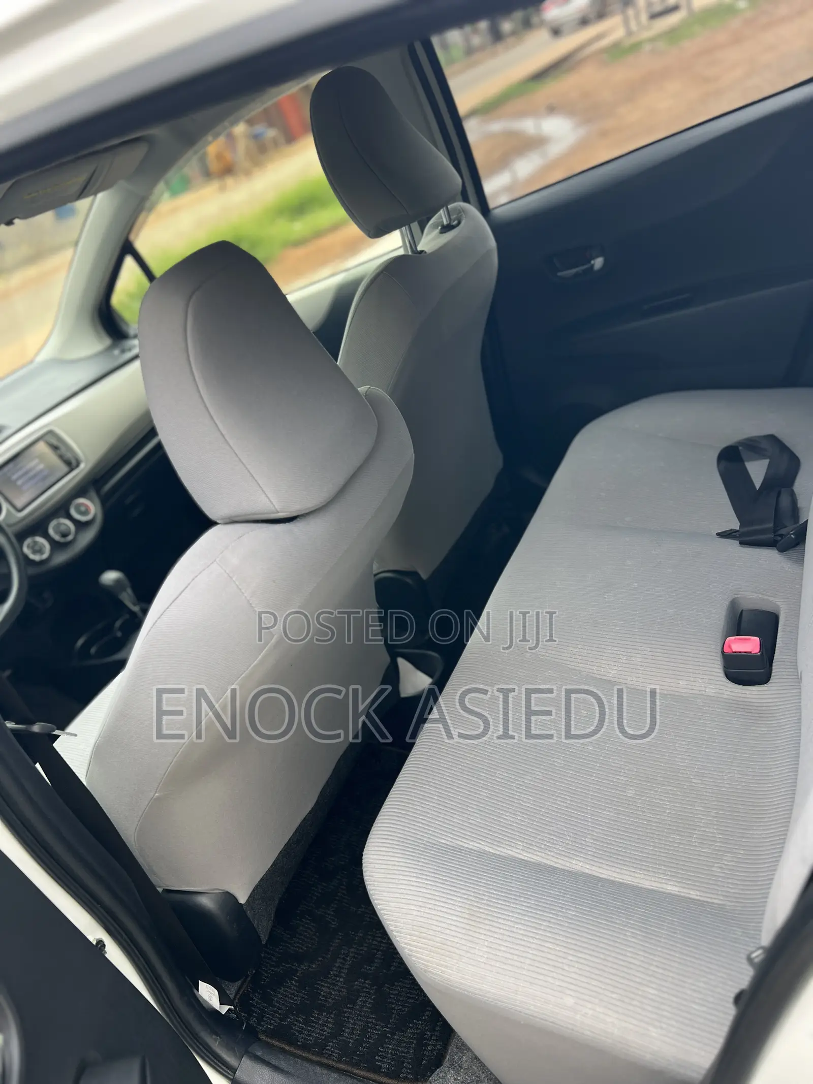 Toyota Vitz 1.3 AWD 3dr 2013 White