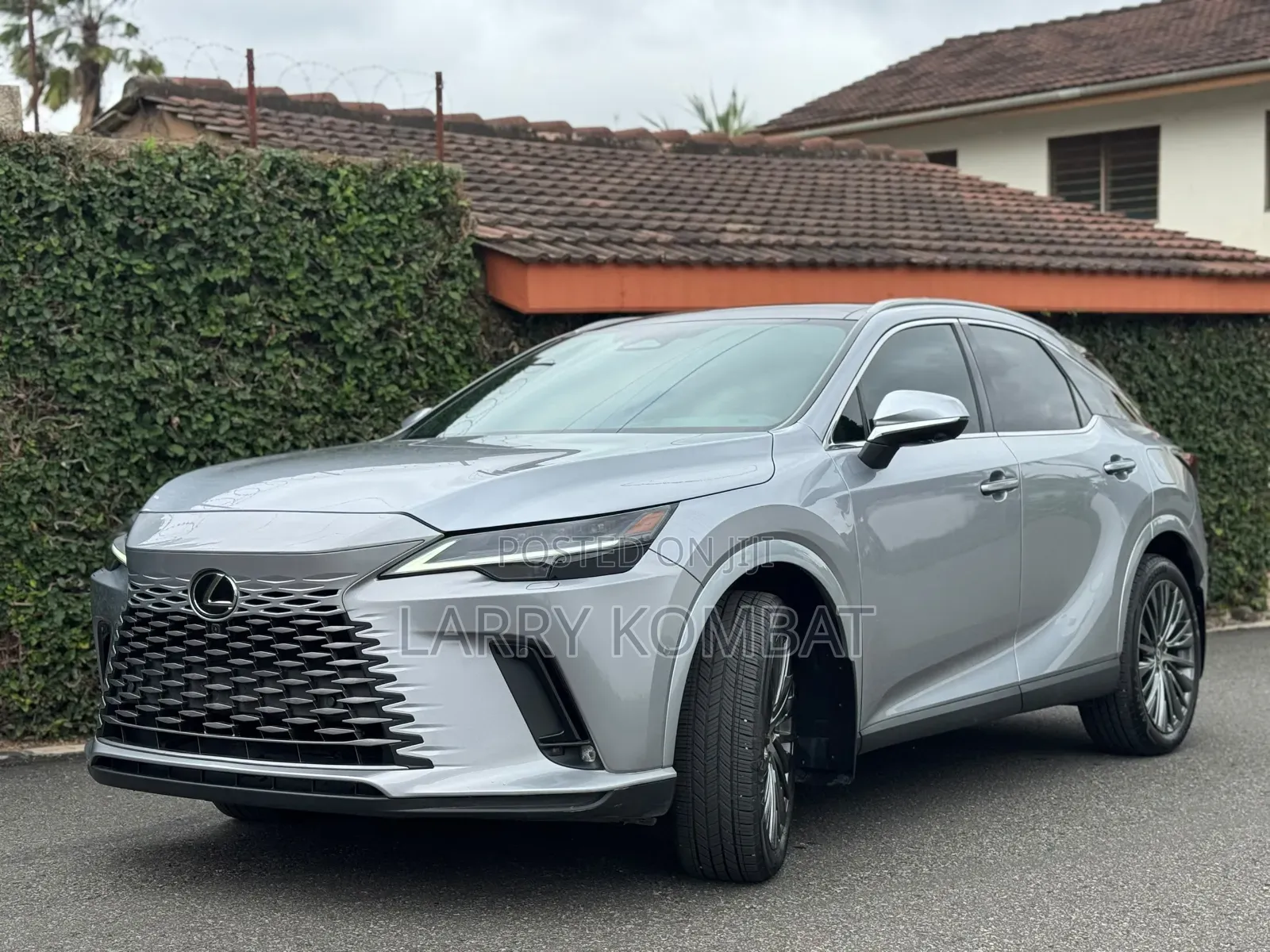 Lexus RX 2025 Silver