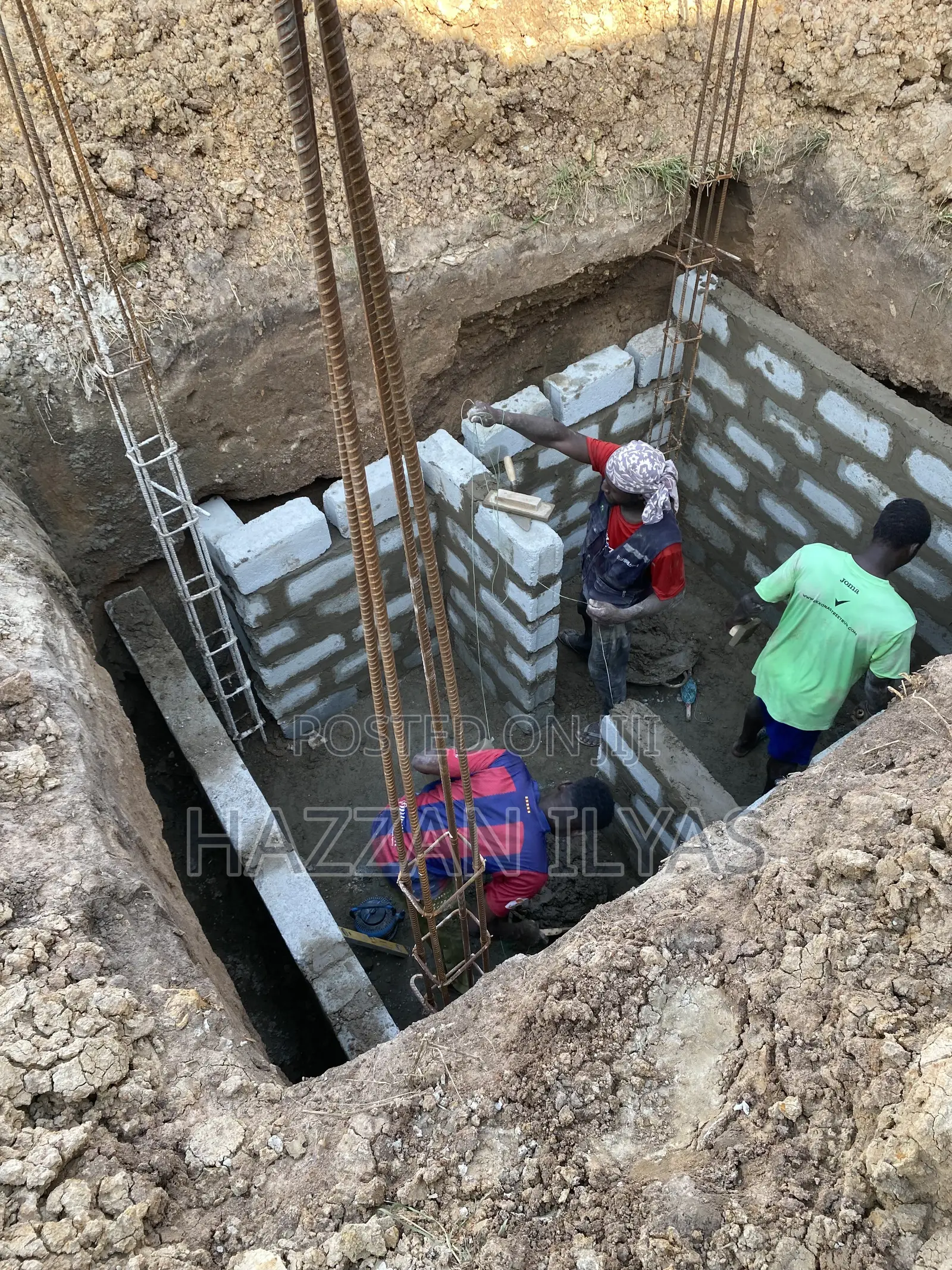 Manhole Block Laying Experts