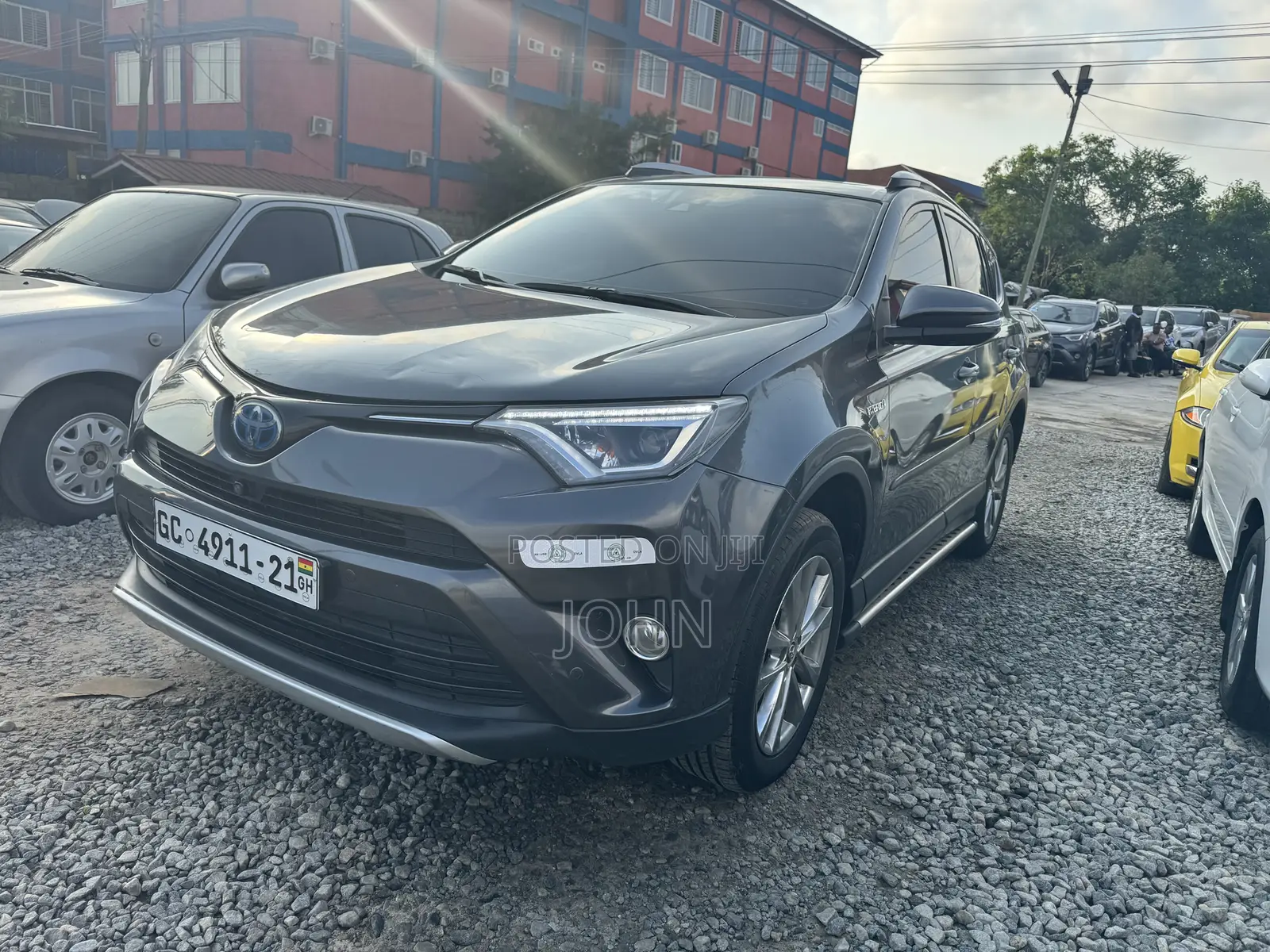 Toyota RAV4 Limited AWD (2.5L 4cyl 6A) 2017 Gray