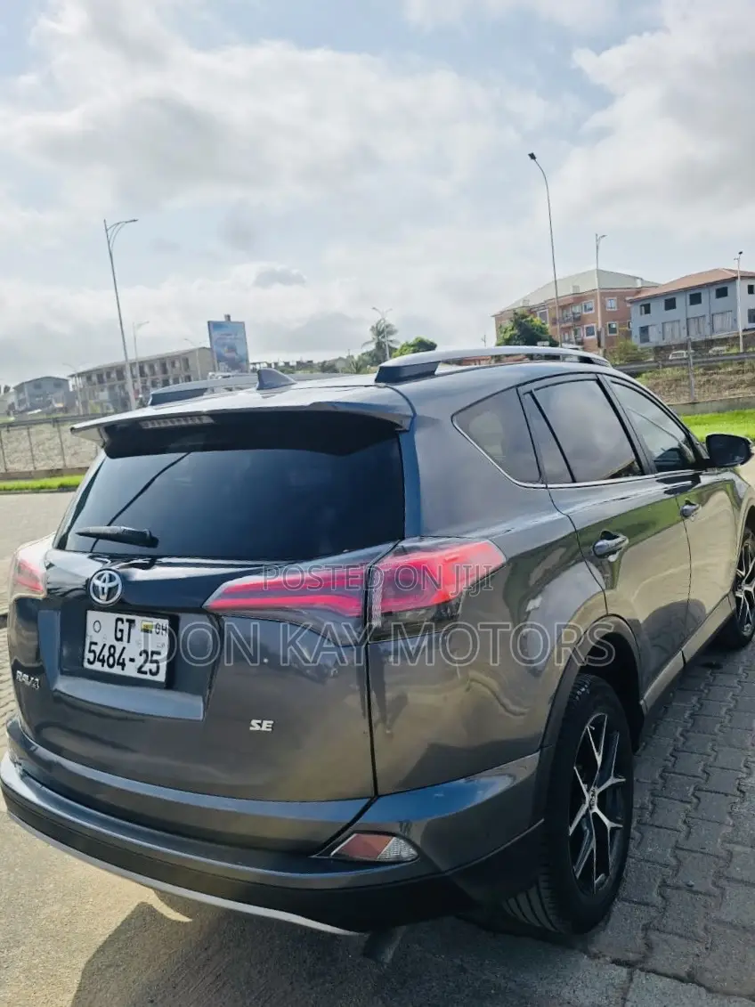 Toyota RAV4 SE 4dr SUV AWD (2.5L 4cyl 6A) 2018 Black