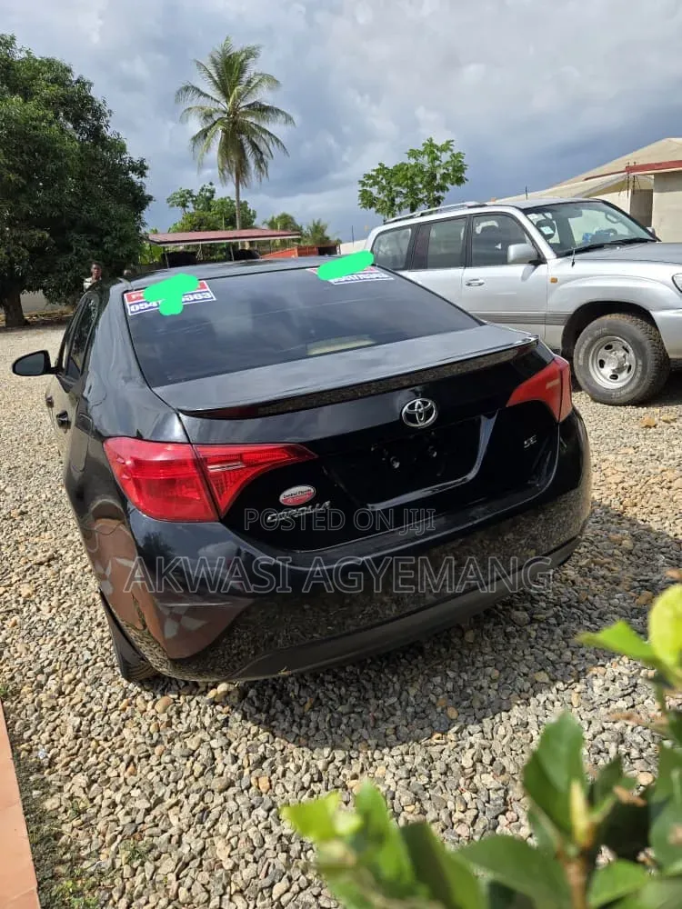 Toyota Corolla 2018 Black