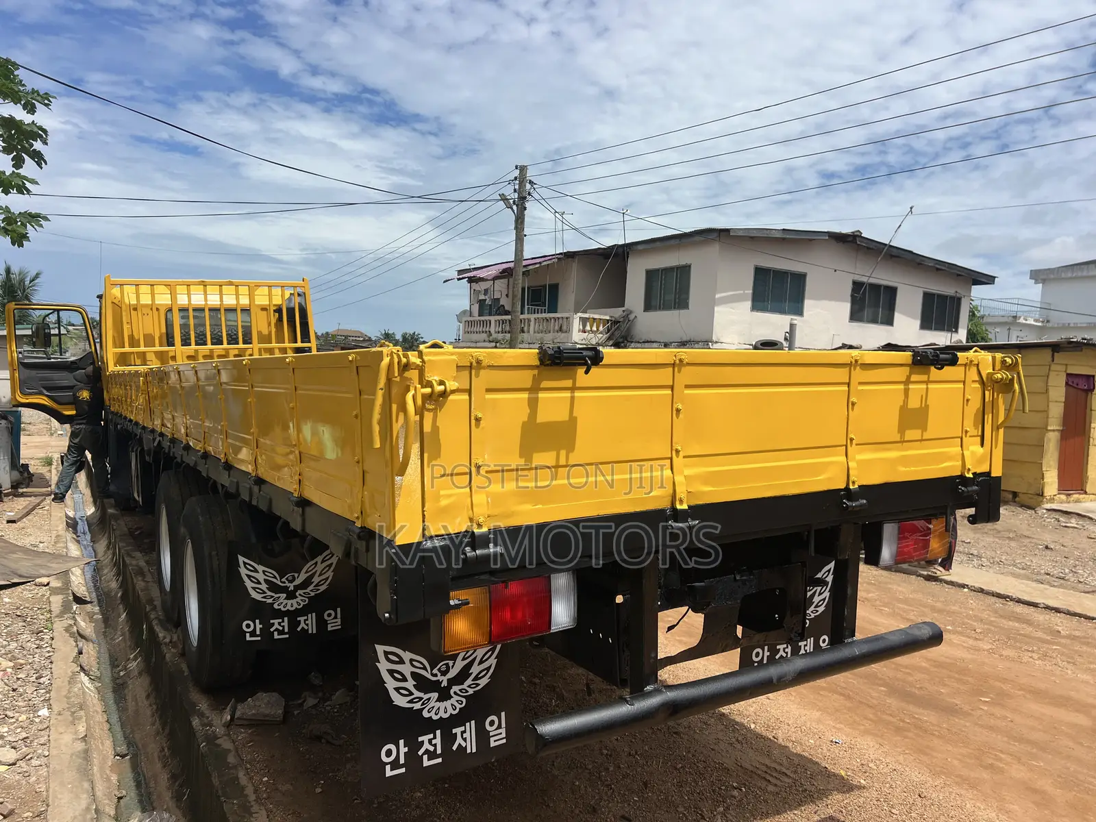 Hyundai 11.5ton