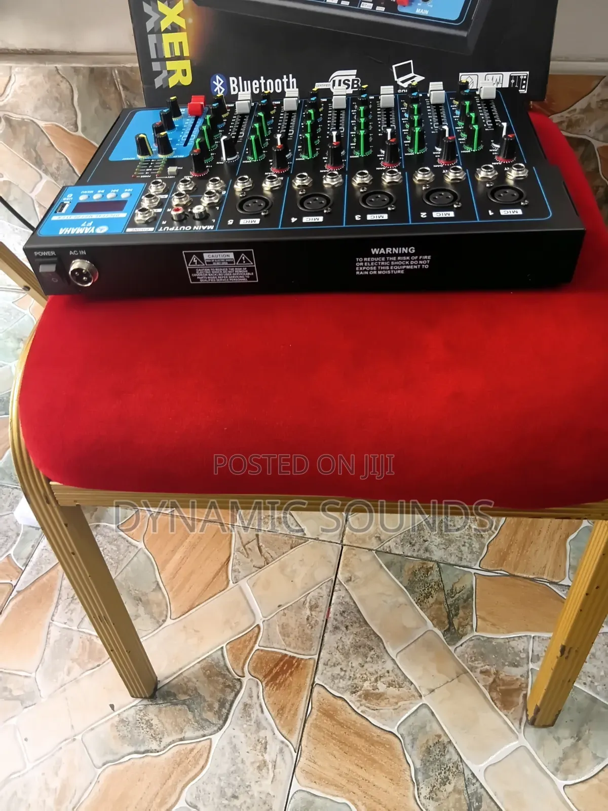 Yamaha. F67 Dj Mixer