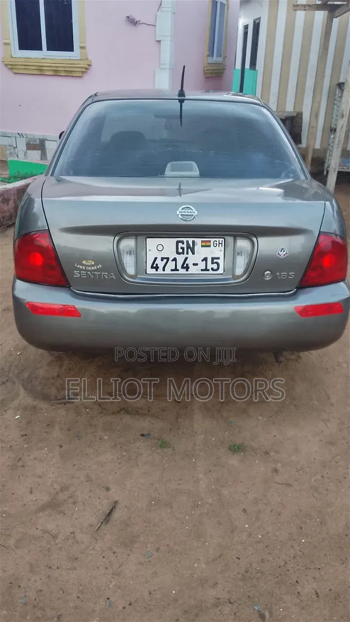 Nissan Sentra 2006 Silver
