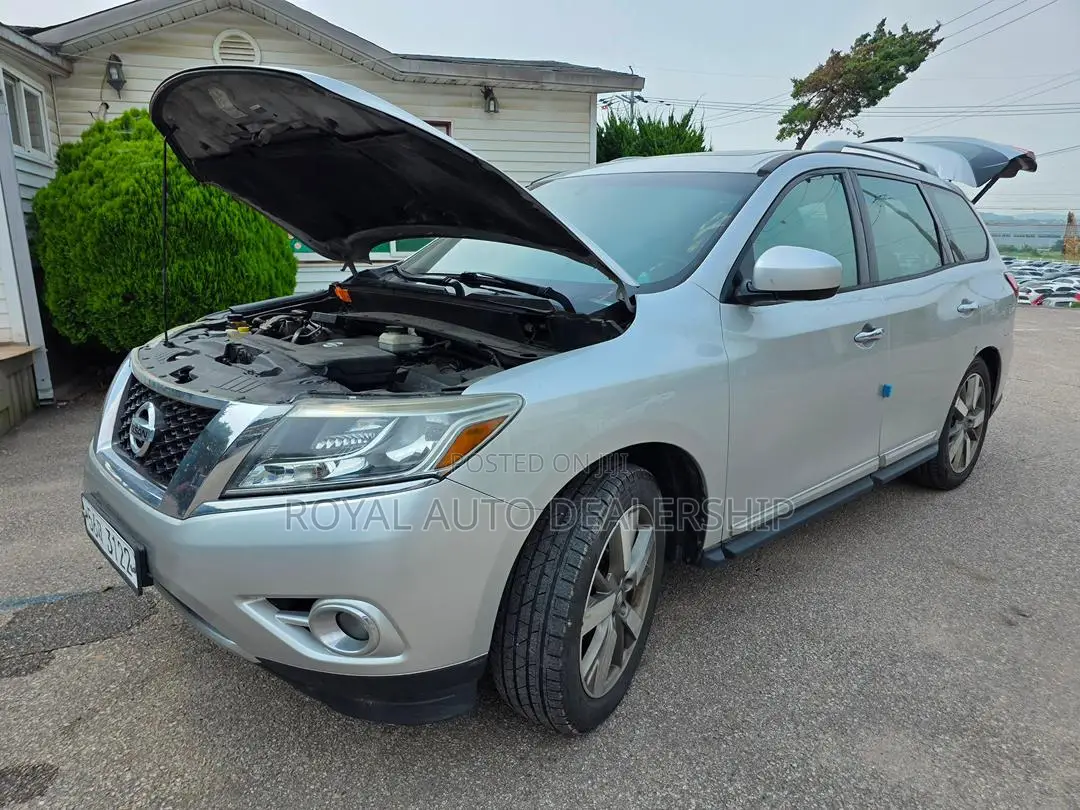Nissan Pathfinder S 4dr SUV 4WD (3.5L 6cyl CVT) 2014 Gray