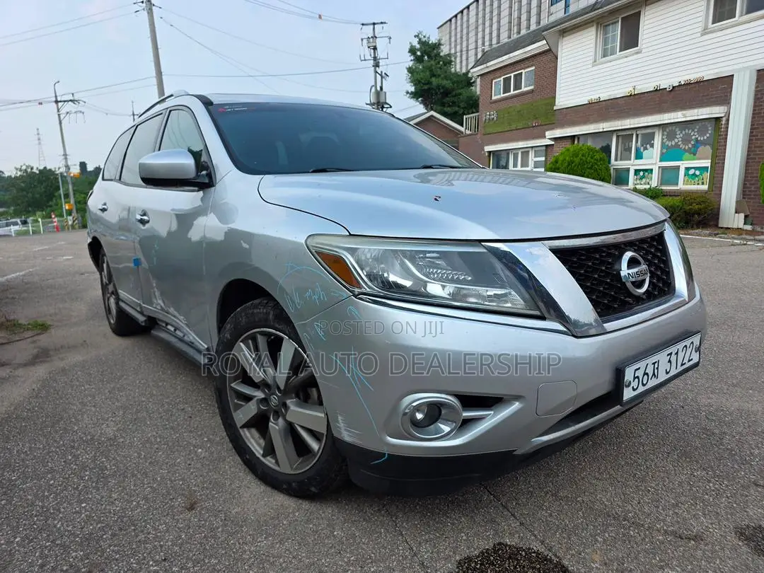 Nissan Pathfinder S 4dr SUV 4WD (3.5L 6cyl CVT) 2014 Gray