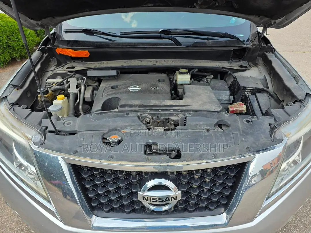 Nissan Pathfinder S 4dr SUV 4WD (3.5L 6cyl CVT) 2014 Gray