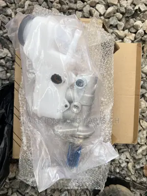 Original Break Port for Toyota Matrix 2010 and All Types Available