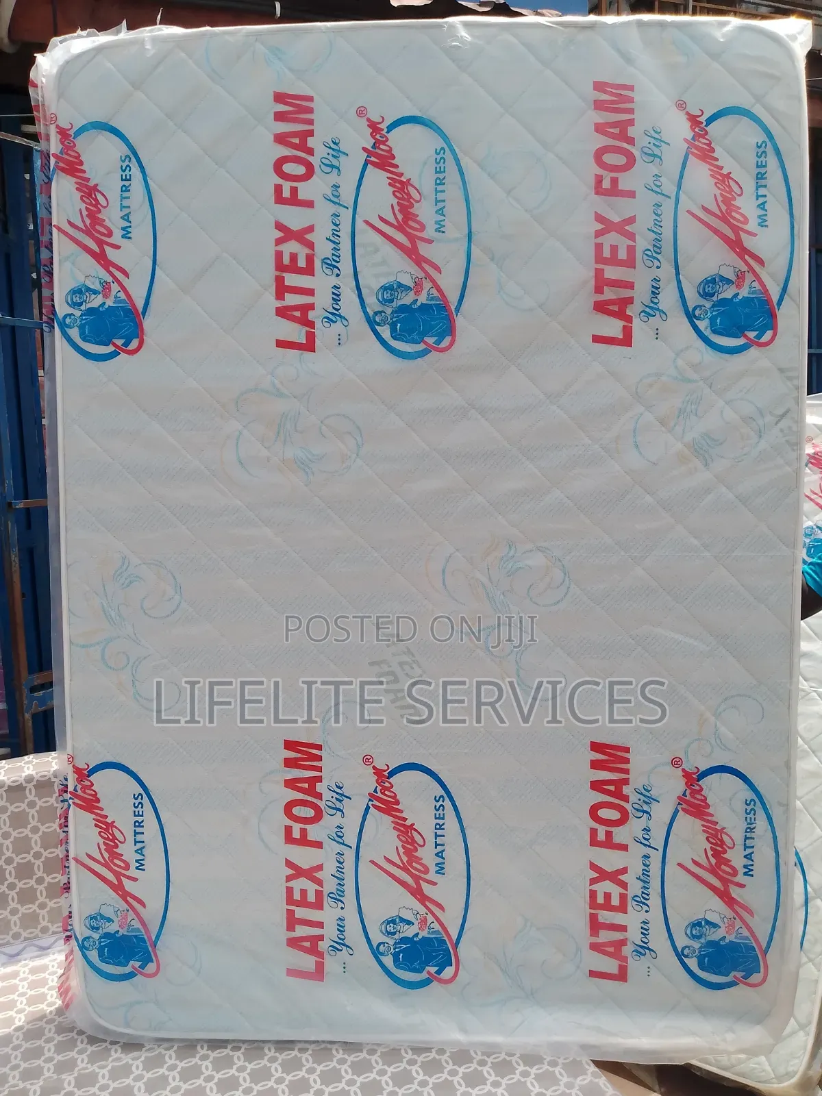 Authentic Mattress 8" Double Size - Latex
