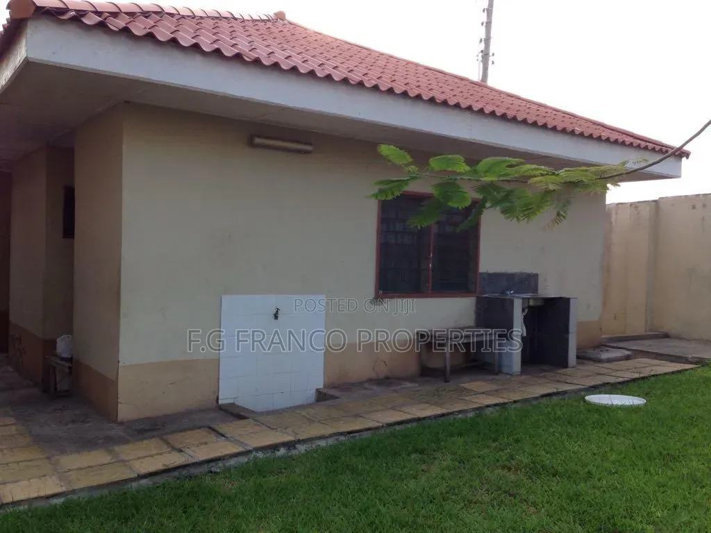 4bdrm House in Kg Franco, Regimanuel Gray Estates for sale