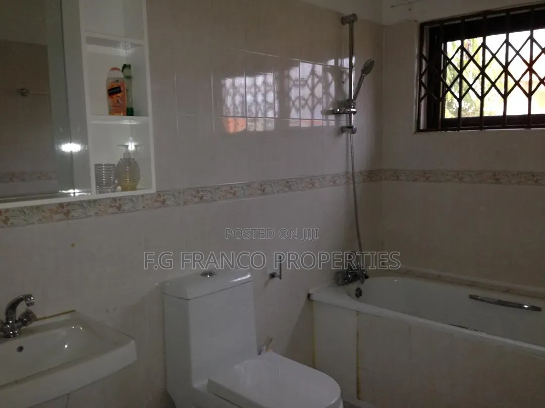 4bdrm House in Kg Franco, Regimanuel Gray Estates for sale