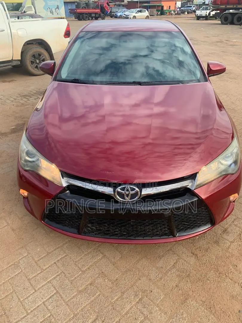 Toyota Camry SE 4dr Sedan (2.5L 4cyl 6A) 2017 Red