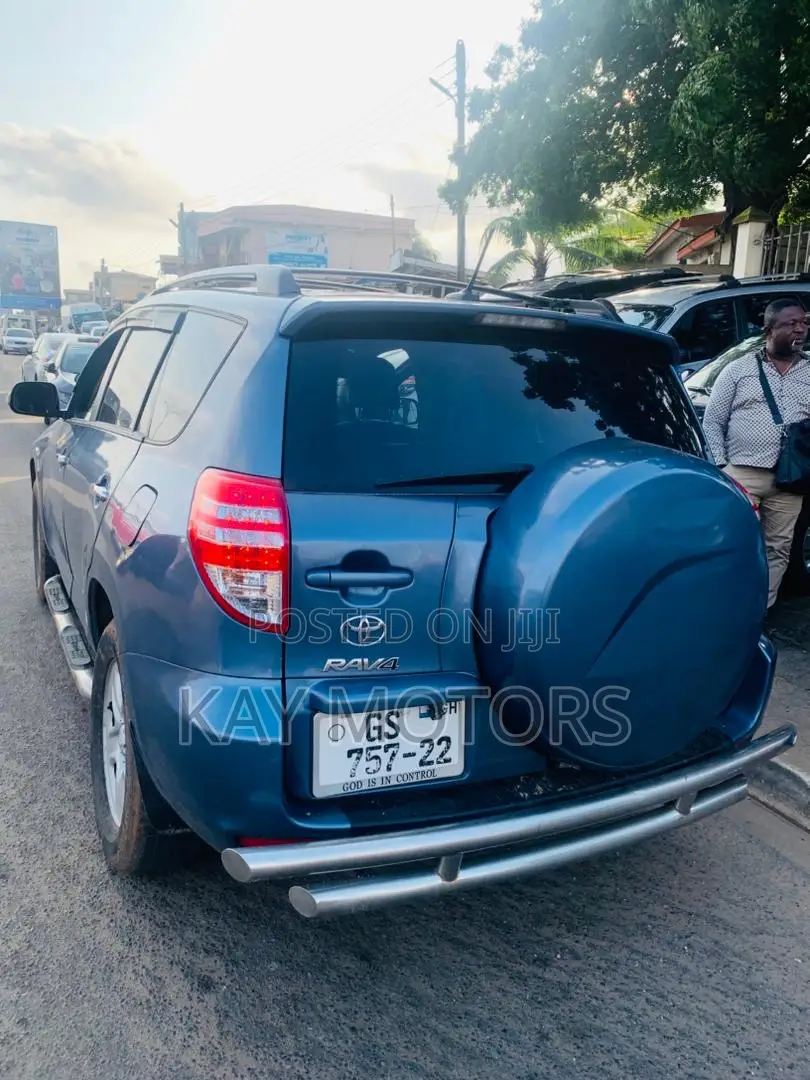 Toyota RAV4 2.5 2012 Blue