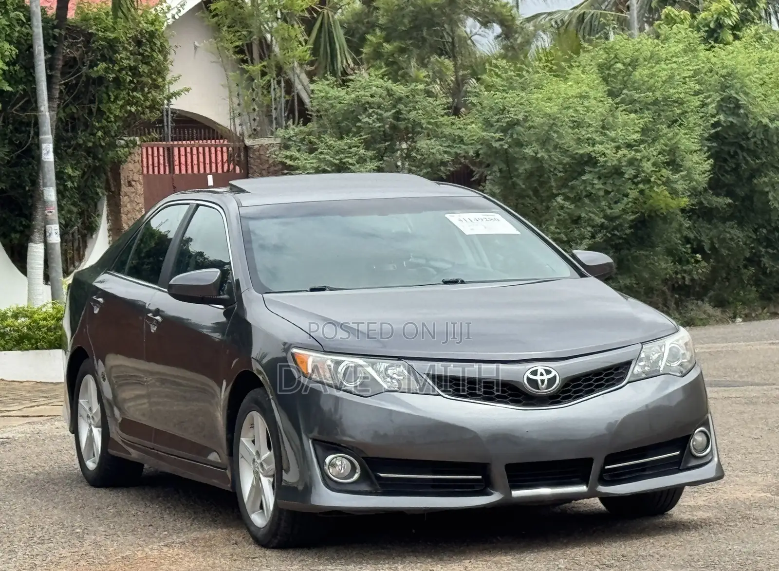 Toyota Camry SE 4dr Sedan (2.5L 4cyl 6A) 2014 Gray