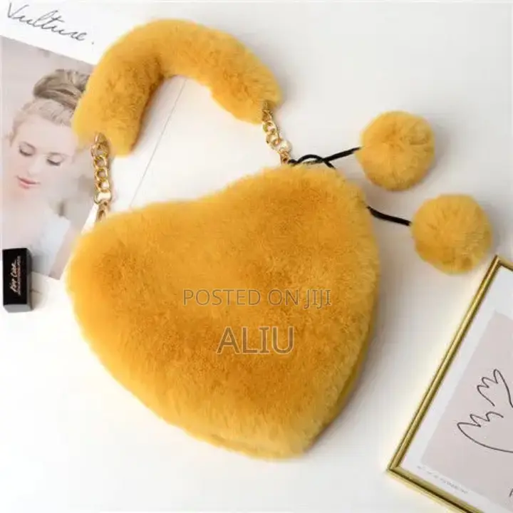 Luxury Faux Heart-Shaped Plush Handbag for Women – Yellow