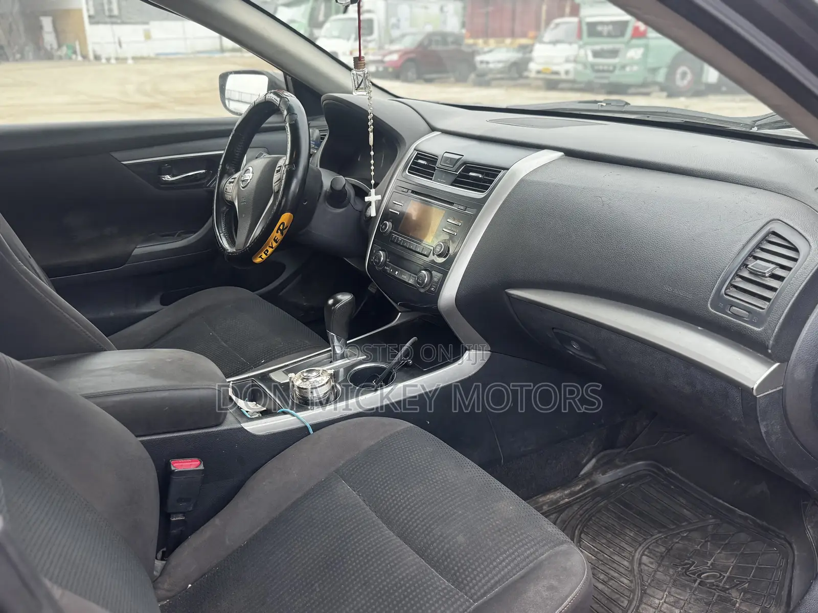 Nissan Altima 2.5 SL 4dr Sedan (2.5L 4cyl CVT) 2015 Gray