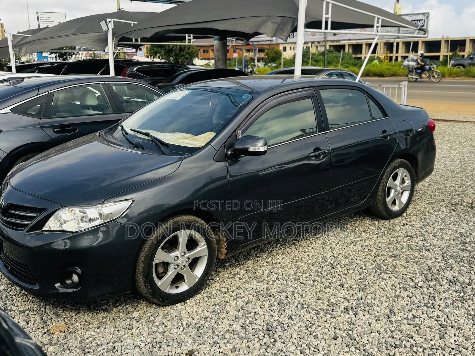 Toyota Corolla LE 4dr Sedan (1.8L 4cyl 4A) 2012 Gray