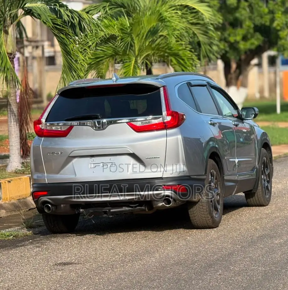Honda CR-V Touring AWD 2018 Silver
