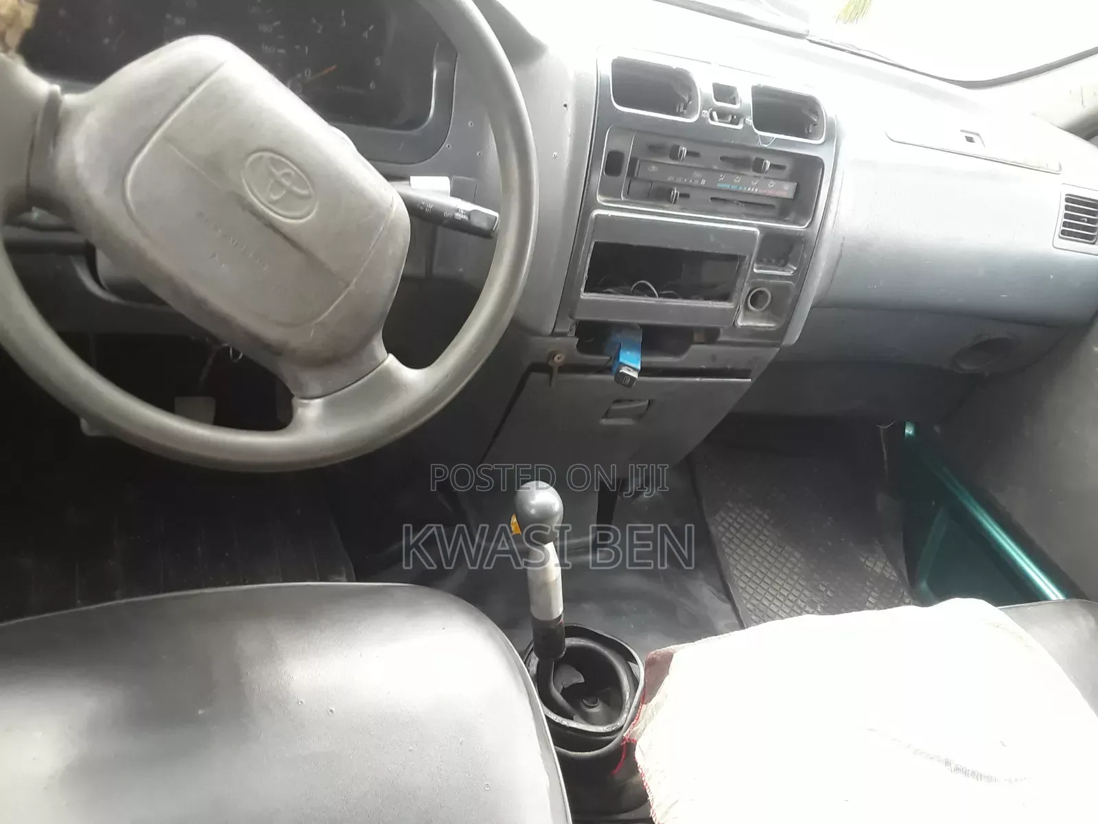 Toyota HiAce 2005 Green