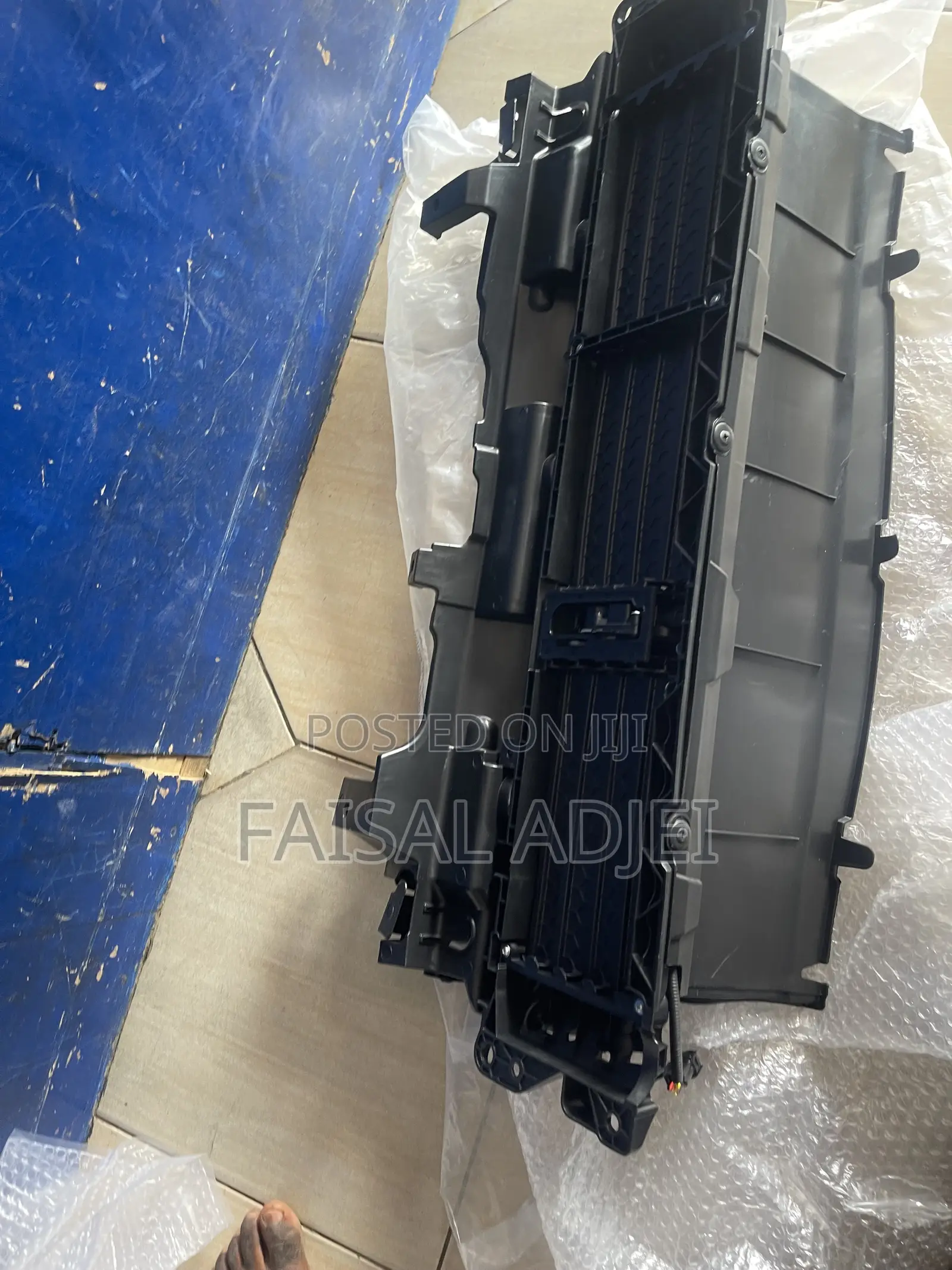 Honda Cr-v 17 18 19 20 21 22 Shutter Grill
