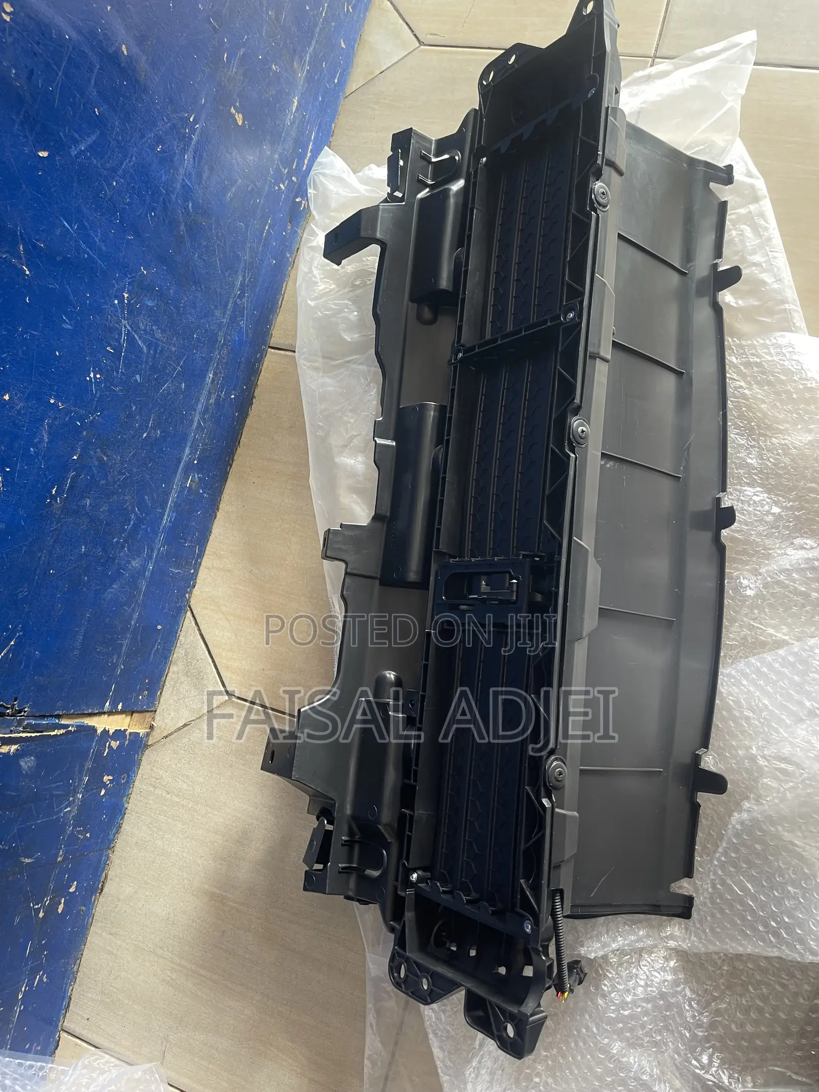 Honda Cr-v 17 18 19 20 21 22 Shutter Grill