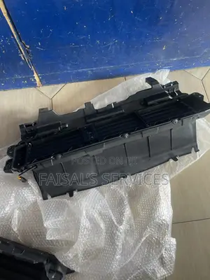 Honda Cr-v 17 18 19 20 21 22 Shutter Grill