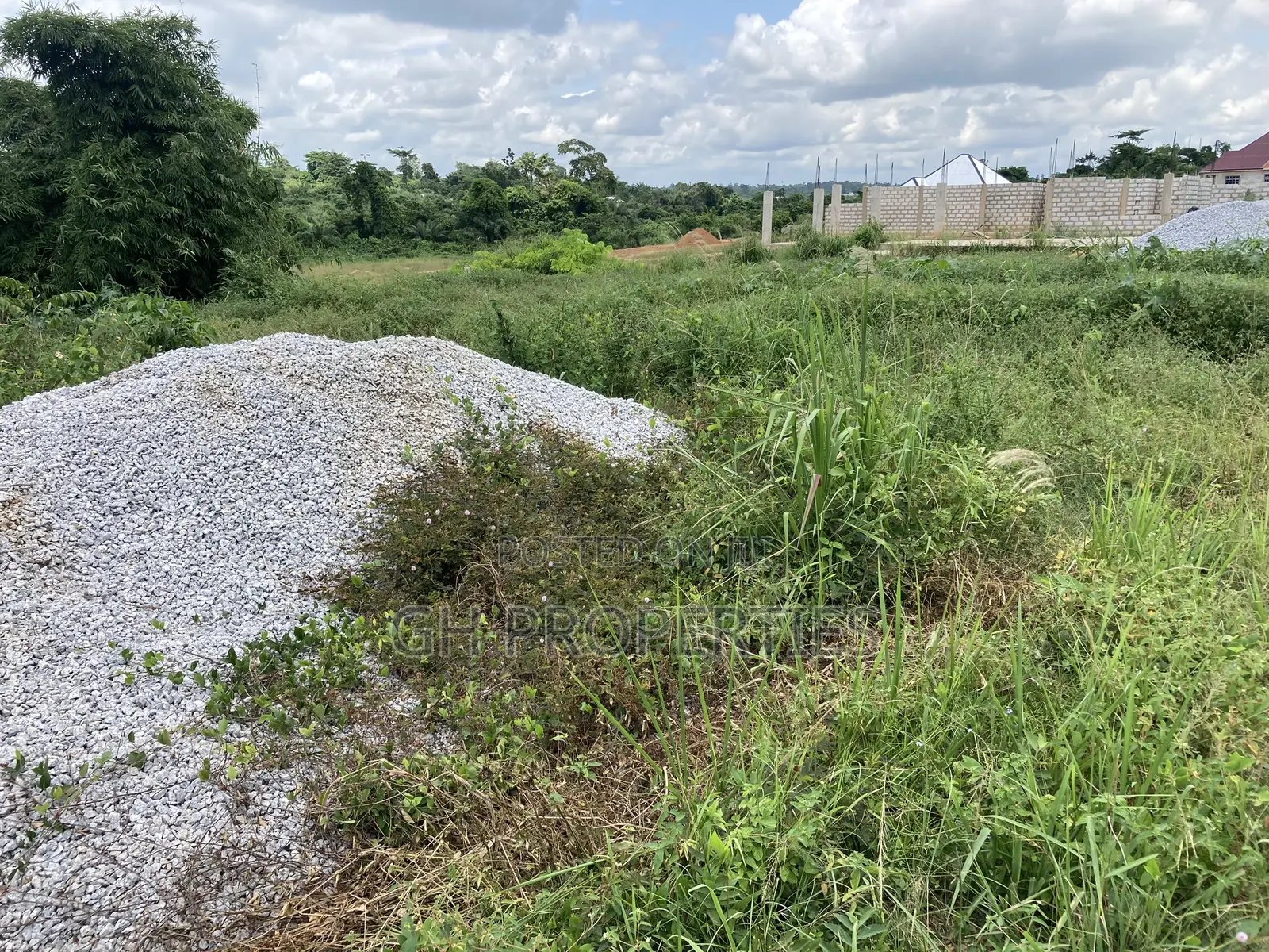 Half Plot for Sale at Sokoban Konkoli.