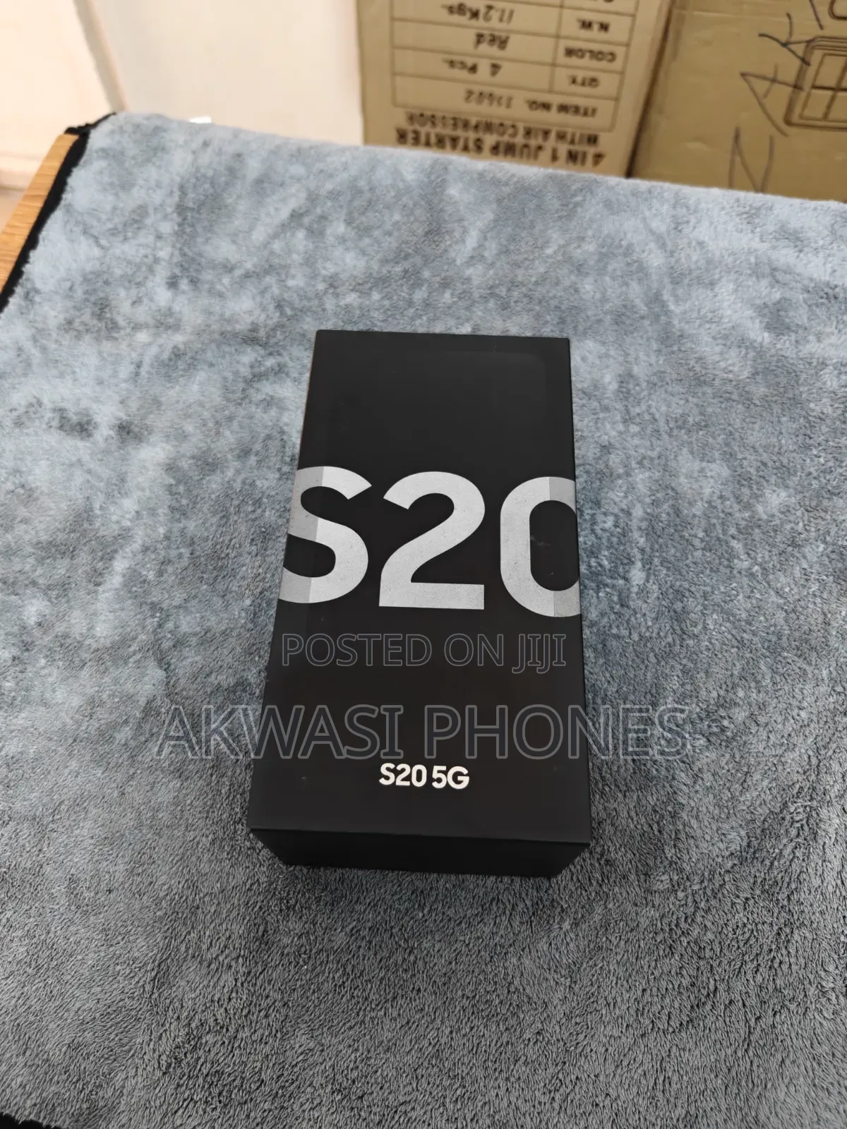 New Samsung Galaxy S20 128 GB Black
