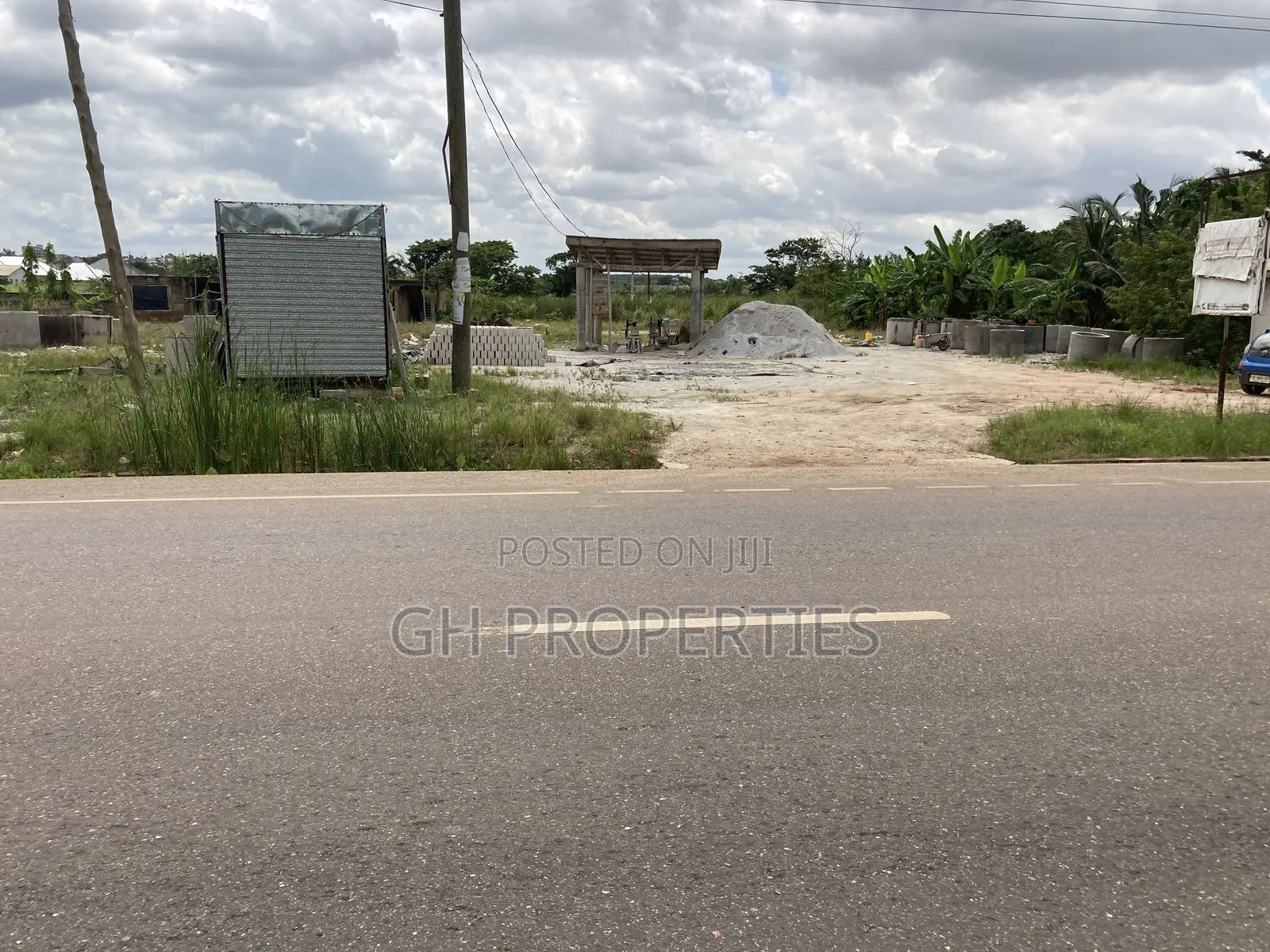 Two Plots at Main Road Sokoban Kwame Main Road.