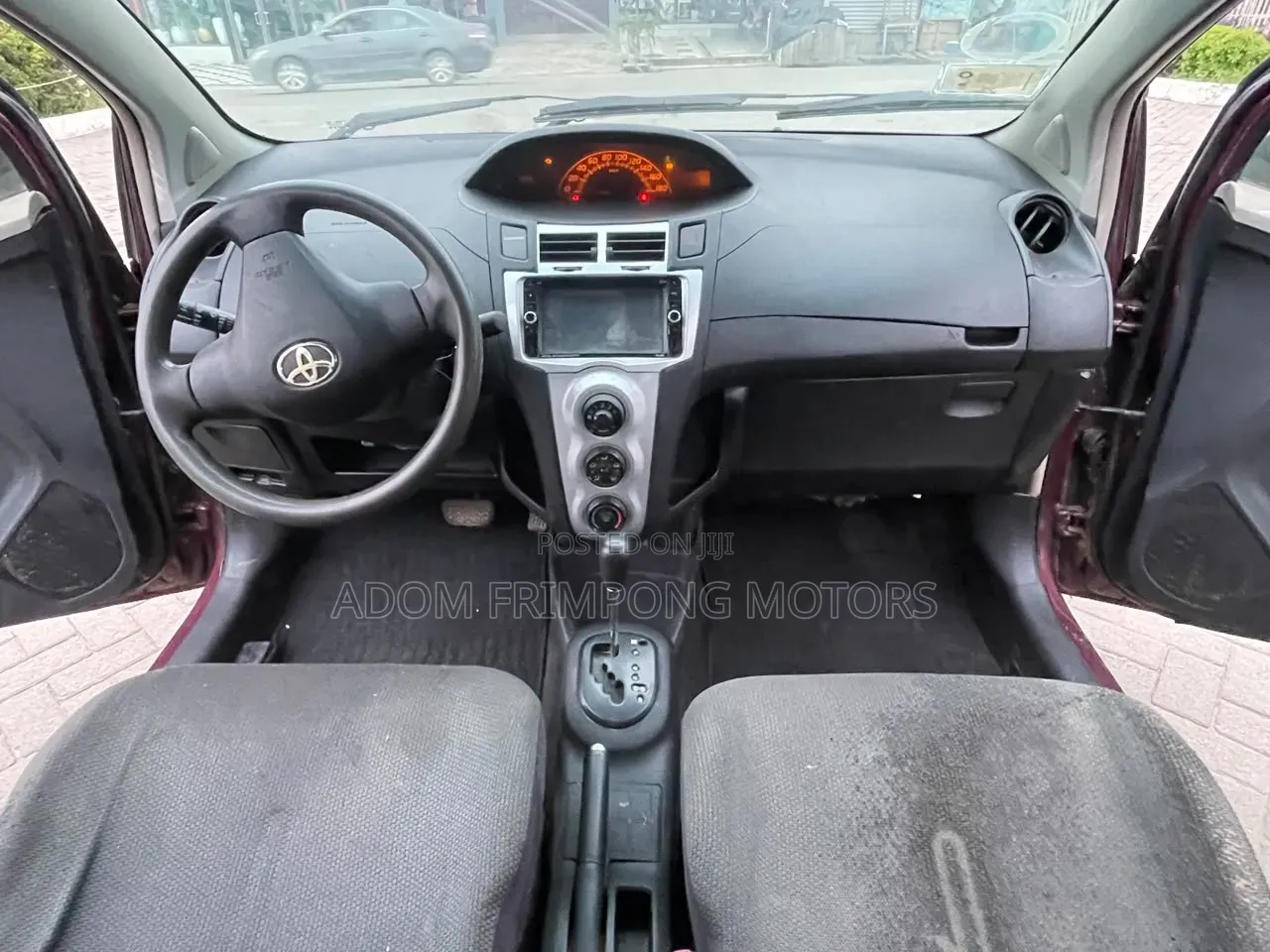 Toyota Vitz 2010