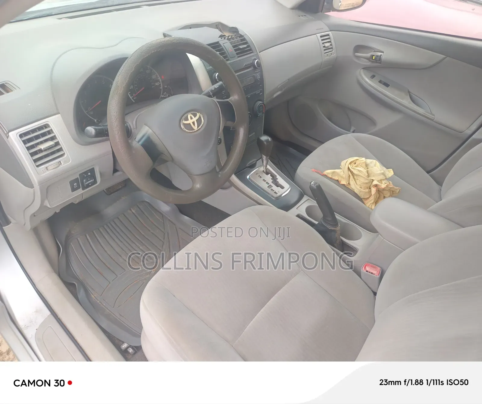 Toyota Corolla 2010 Silver