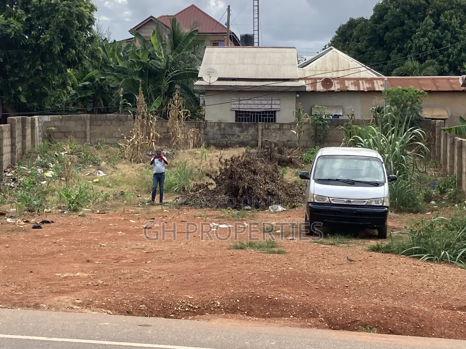 Half Plot for Sale at Sokoban,Abuabo Main Road.