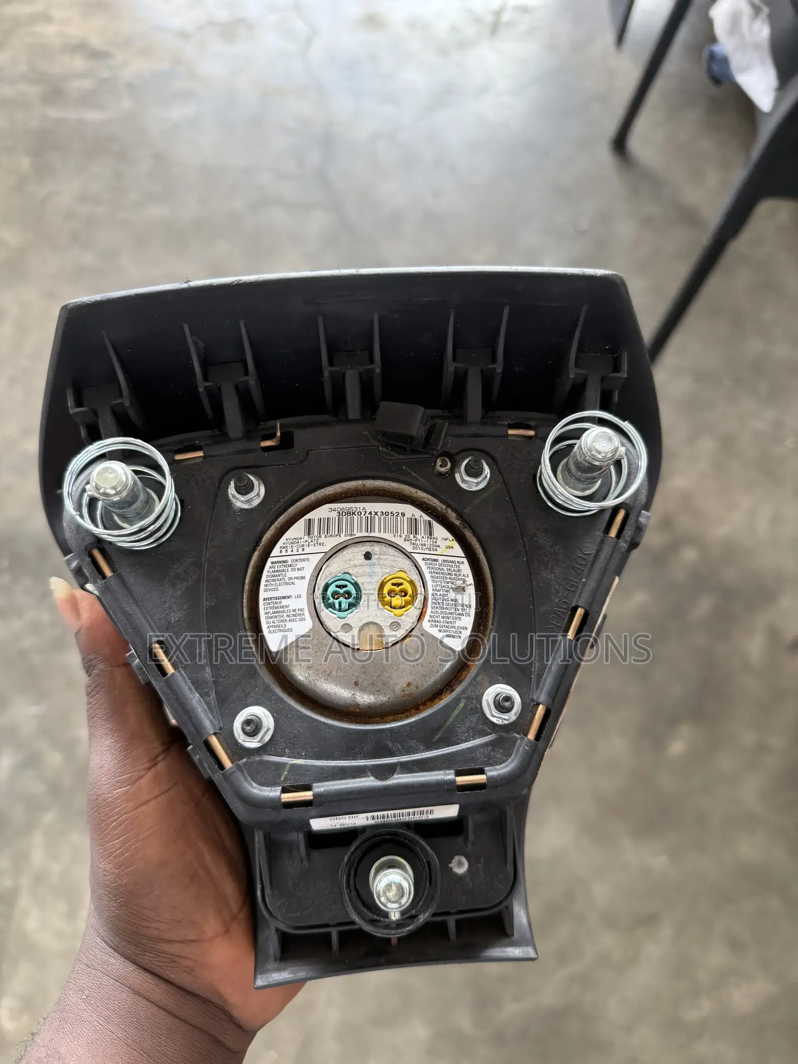 2011 Hyundai Sonata Driver Steering Wheel Horn Airbag