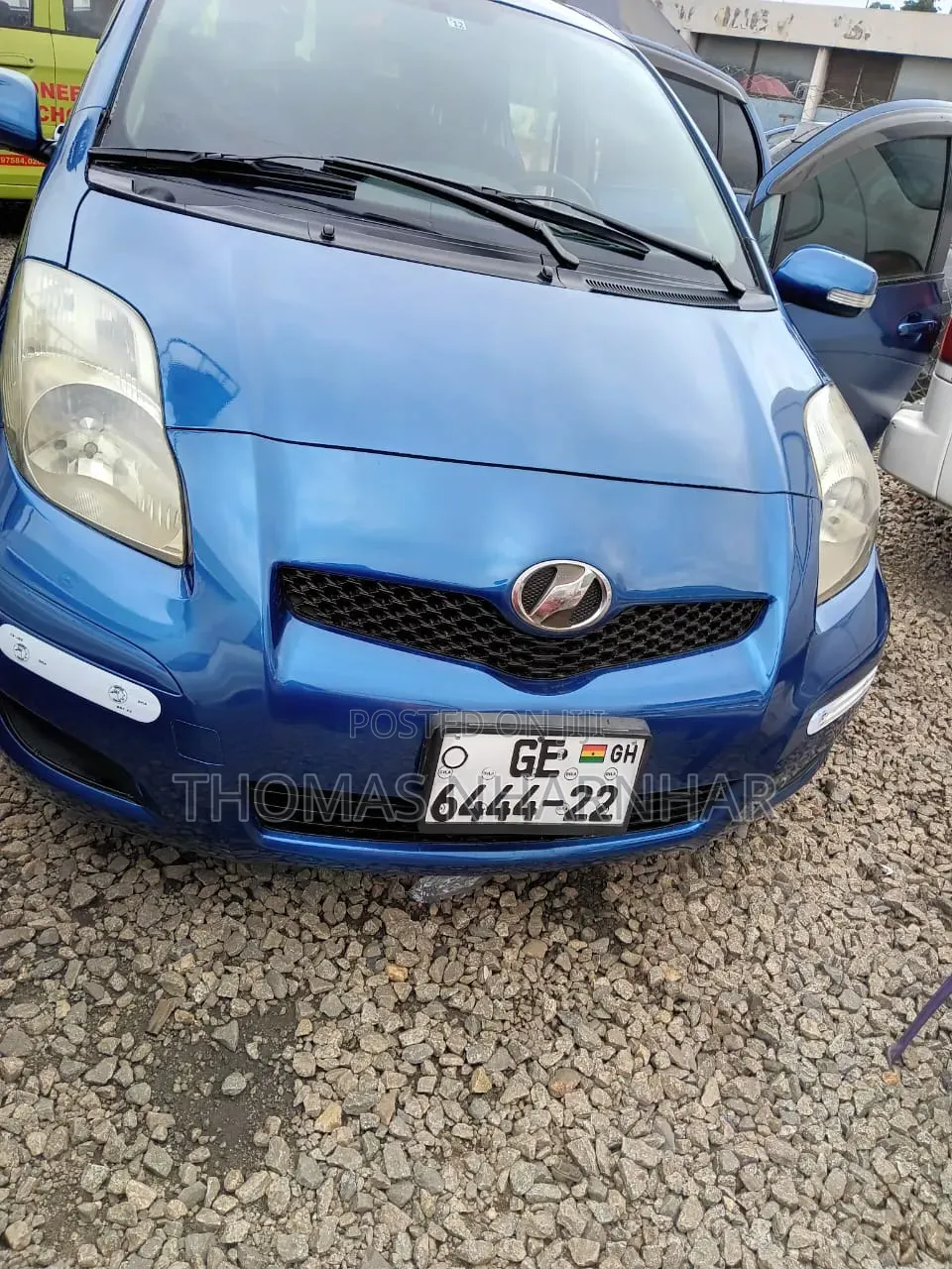 Toyota Vitz 2010 Blue