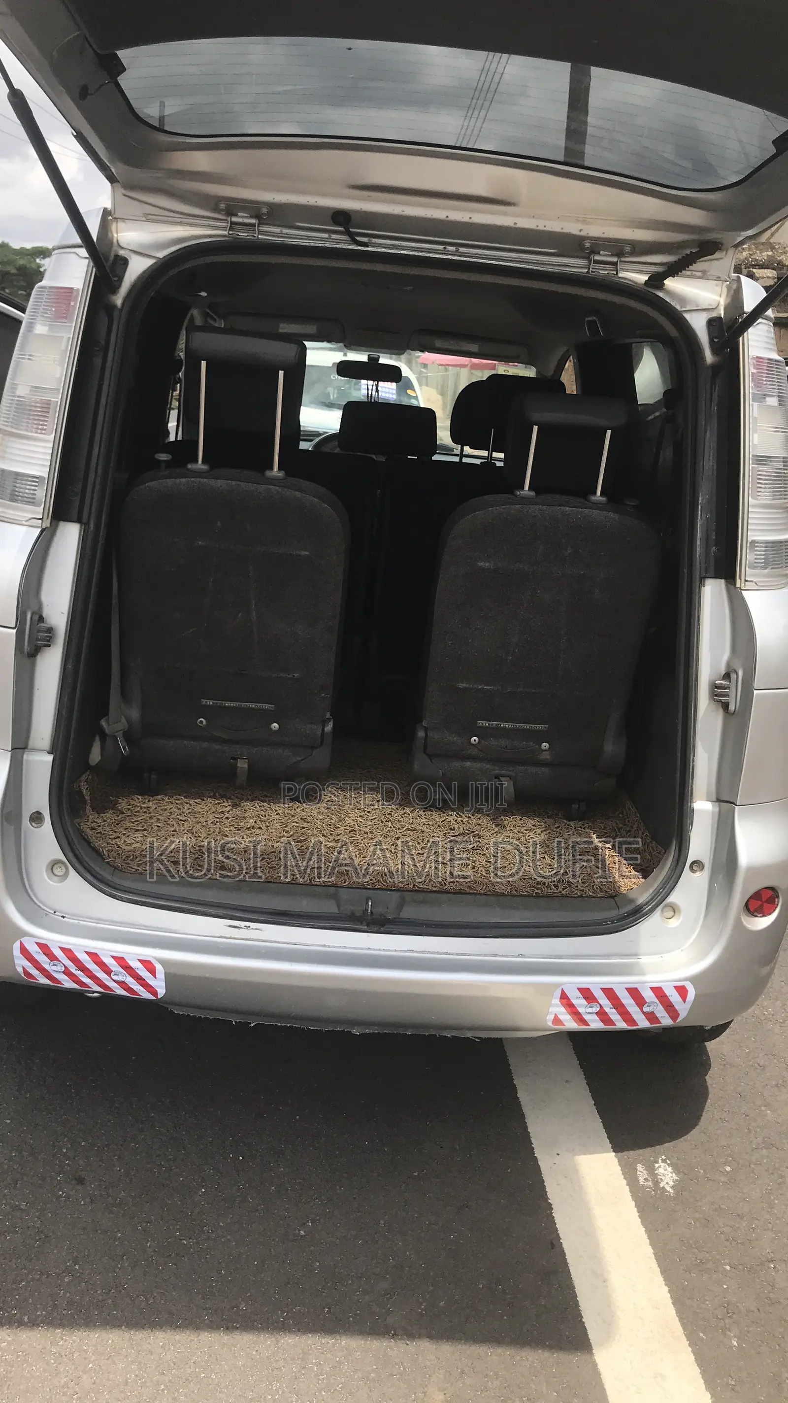Toyota Sienta 1.5 AWD 2013 Silver