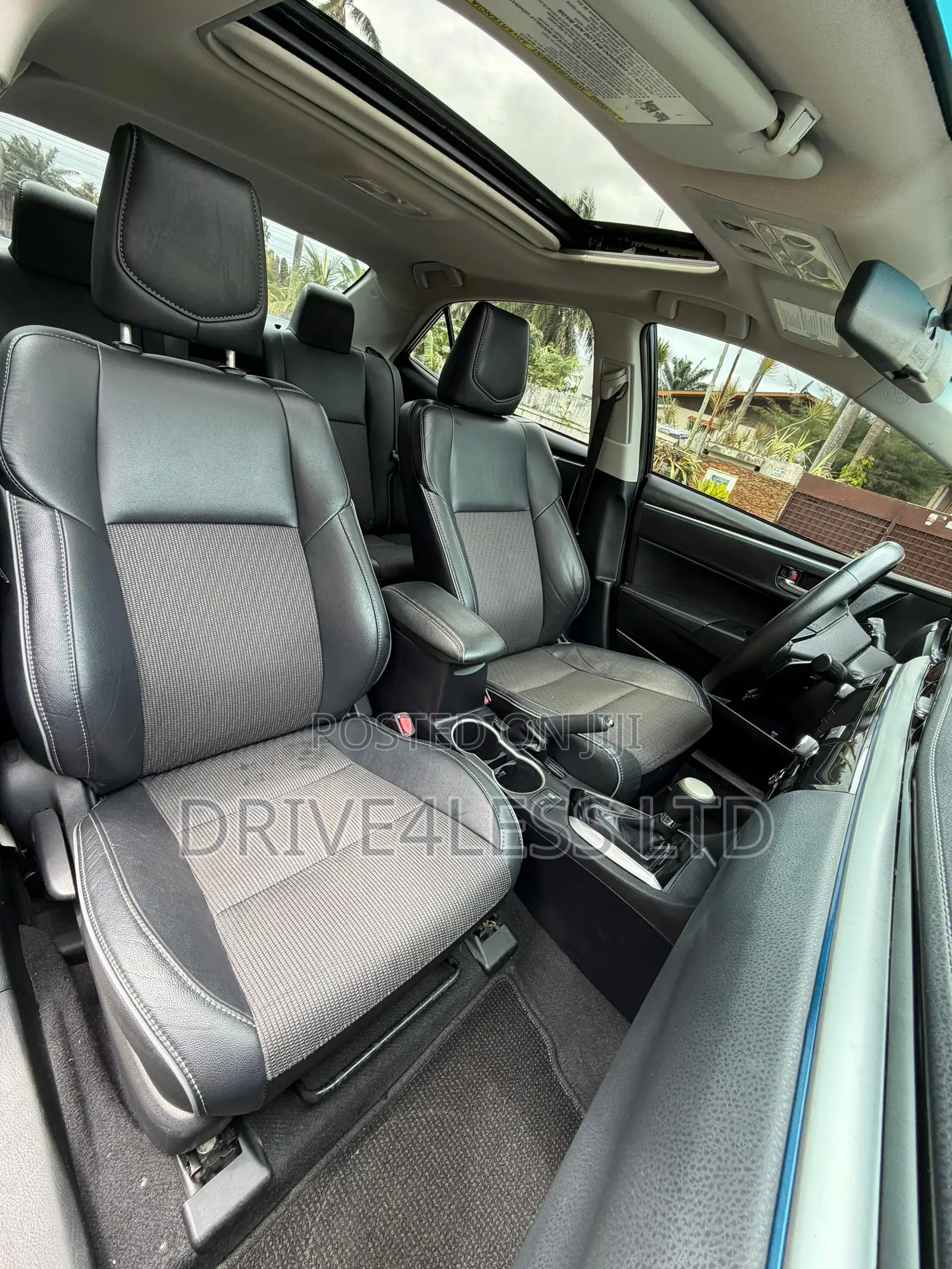 Toyota Corolla 2015 Black