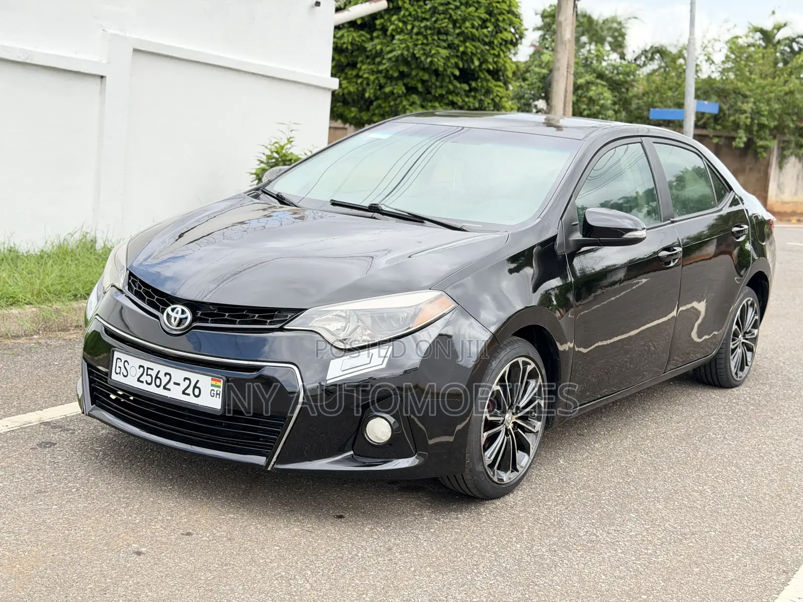 Toyota Corolla 2015 Black