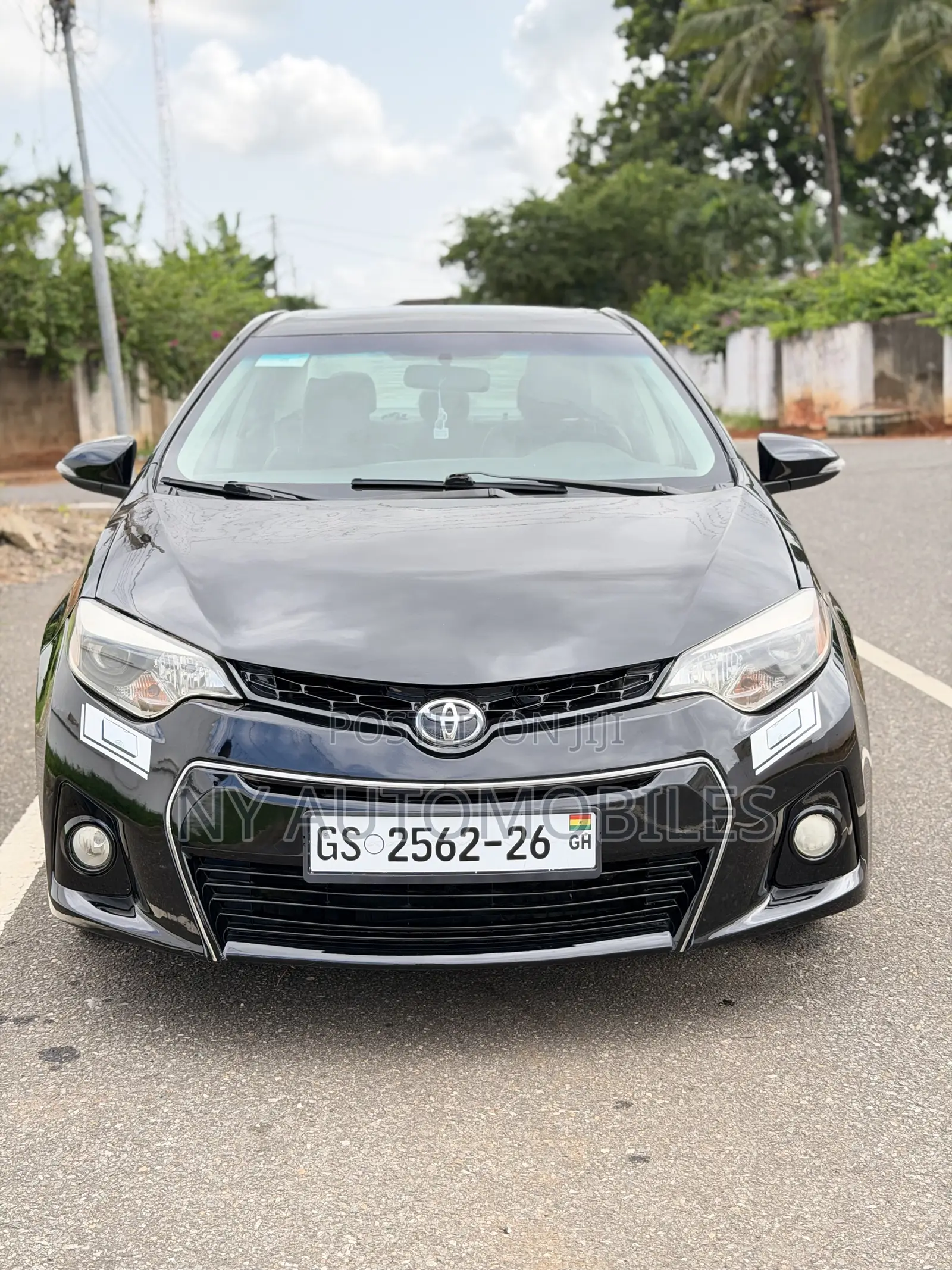 Toyota Corolla 2015 Black