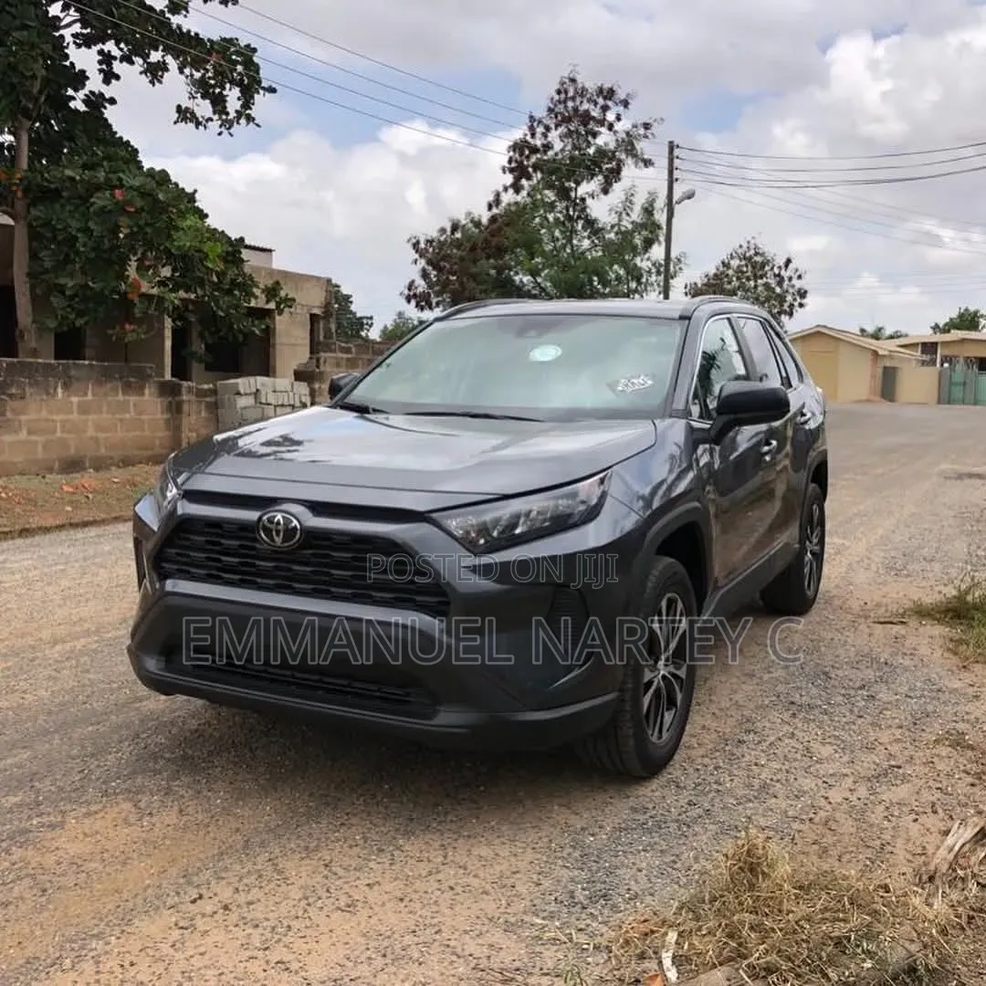 Toyota RAV4 2021 Gray