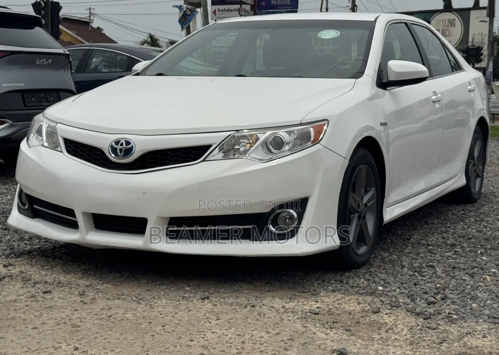 Toyota Camry SE Sport 4dr Sedan w/Prod. End 11/13 (2.5L 4cyl 6A) 2014