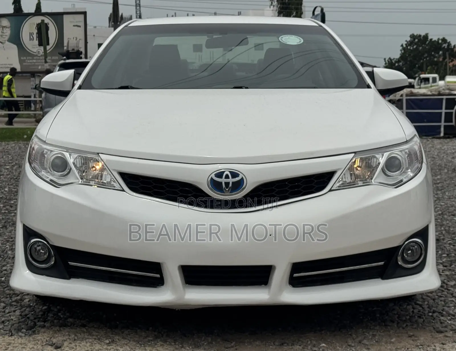 Toyota Camry SE Sport 4dr Sedan w/Prod. End 11/13 (2.5L 4cyl 6A) 2014