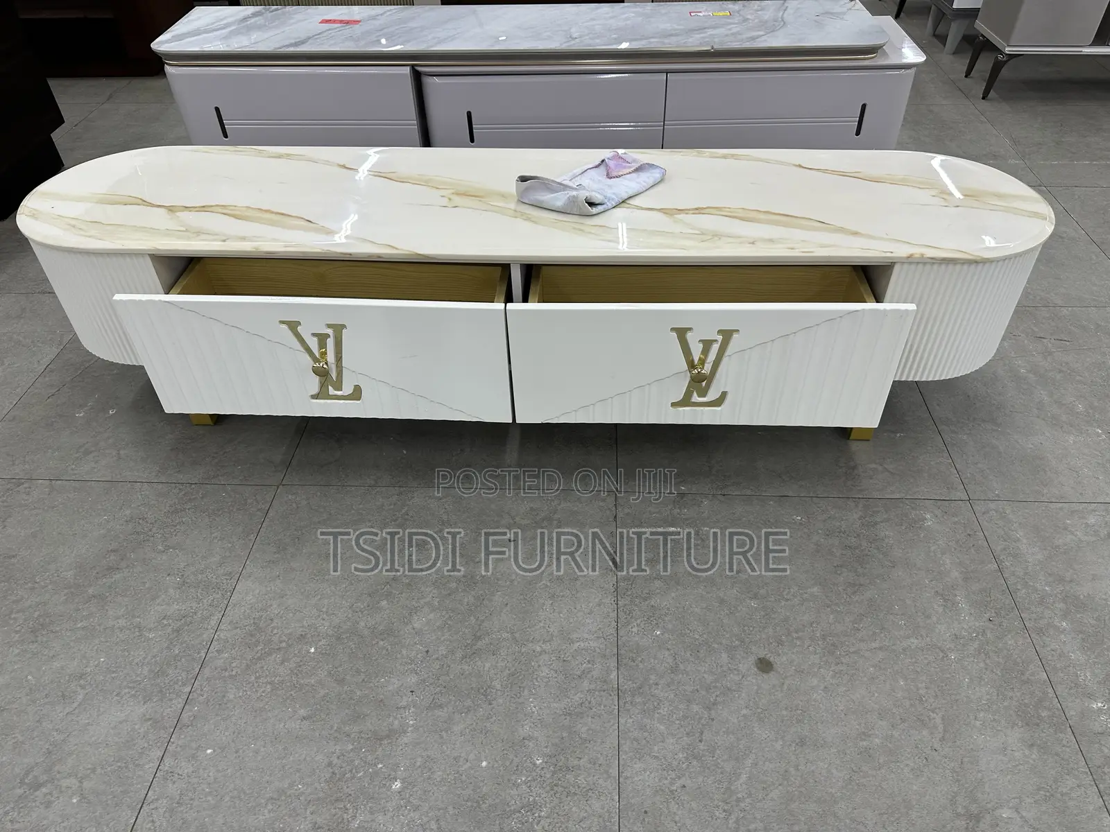 Quality Tv Stand
